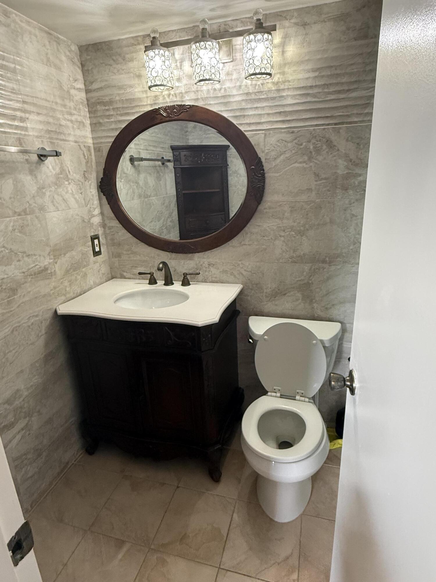 DORSET AT CENTURY VILLAGE CONDO - Residential Lease