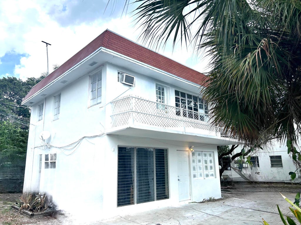 Photo of 113 N Lakeside Drive #5 &amp; 6, Lake Worth Beach, FL 33460 (MLS # B26077248)