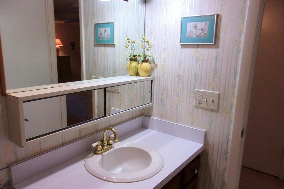 Vista Del lago - Residential Lease