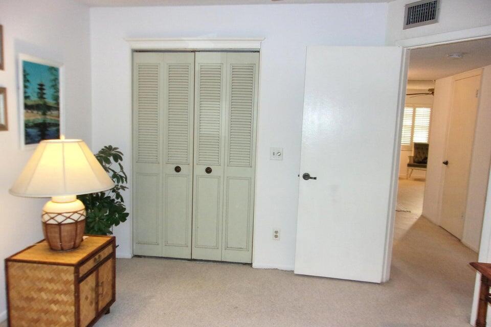 Vista Del lago - Residential Lease