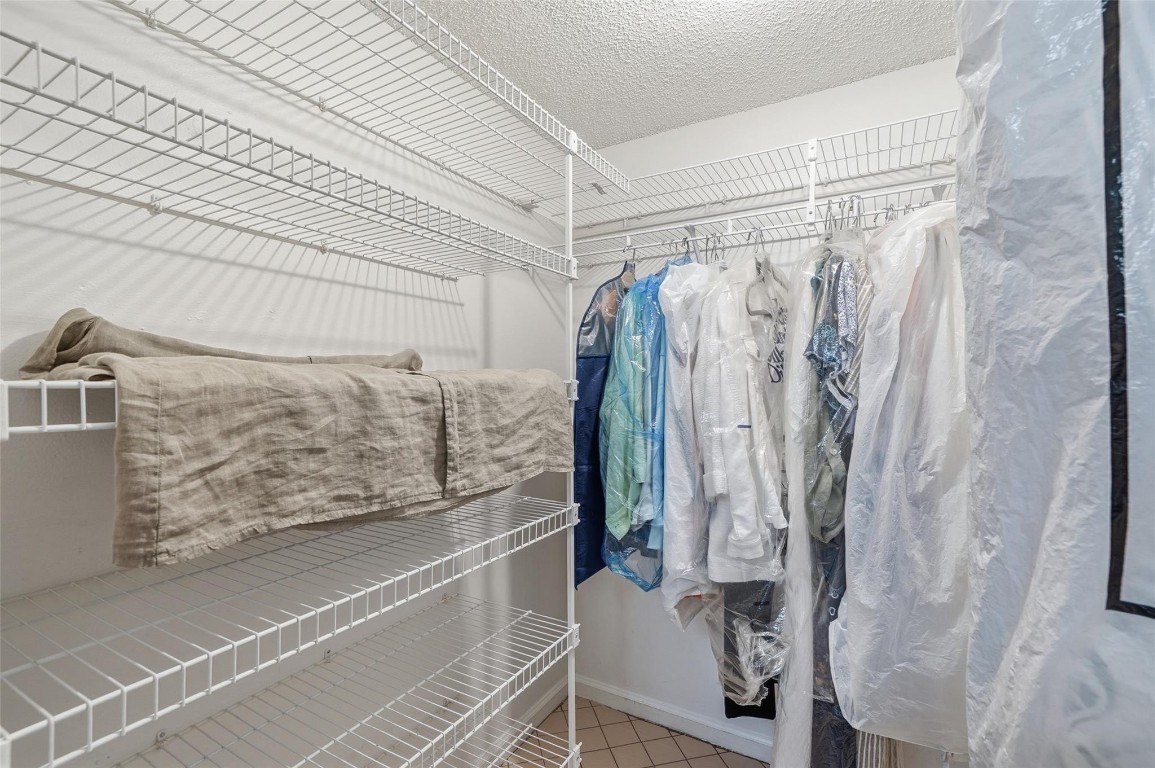 Shadow Wood Condo - Residential Lease