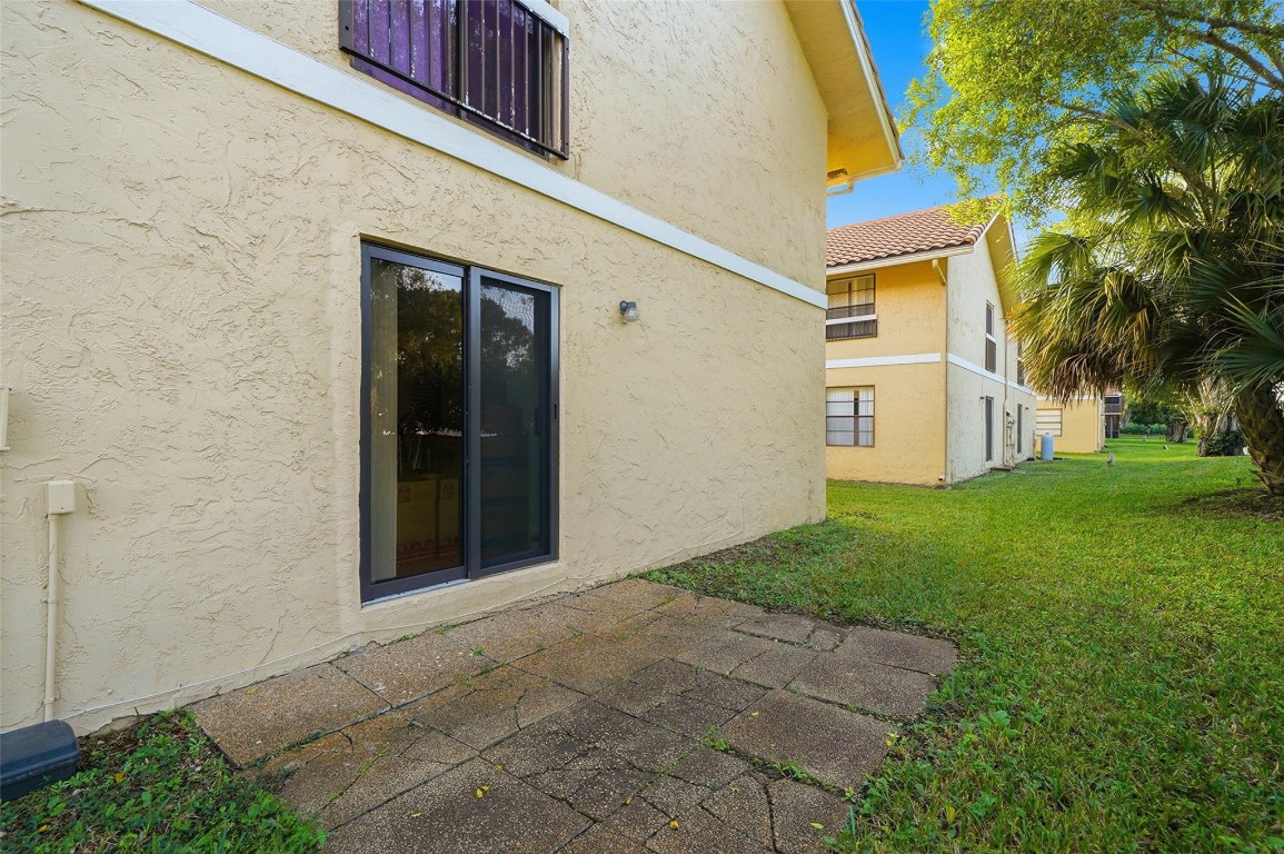 Shadow Wood Condo - Residential Lease