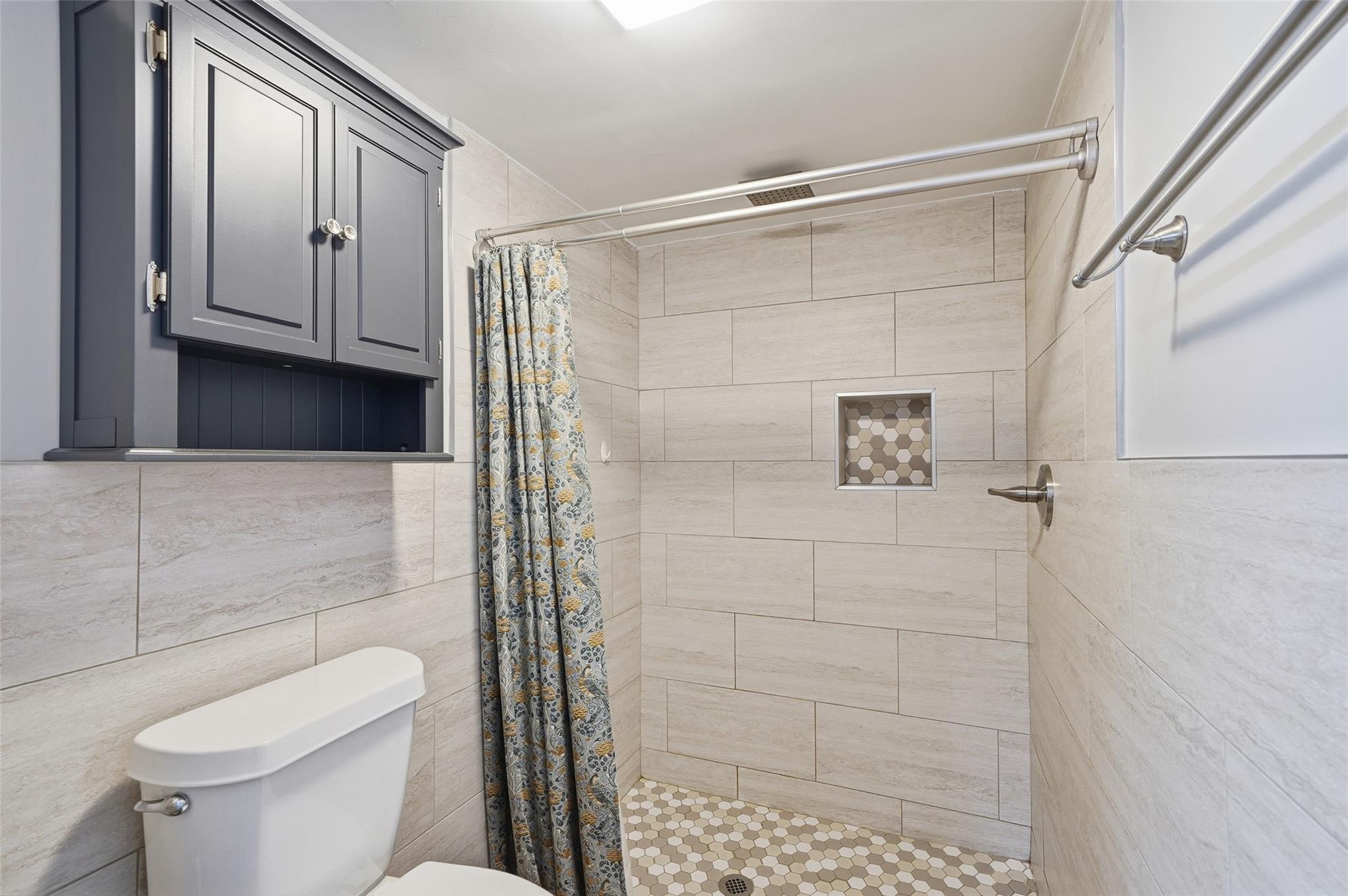 Shadow Wood Condo - Residential Lease