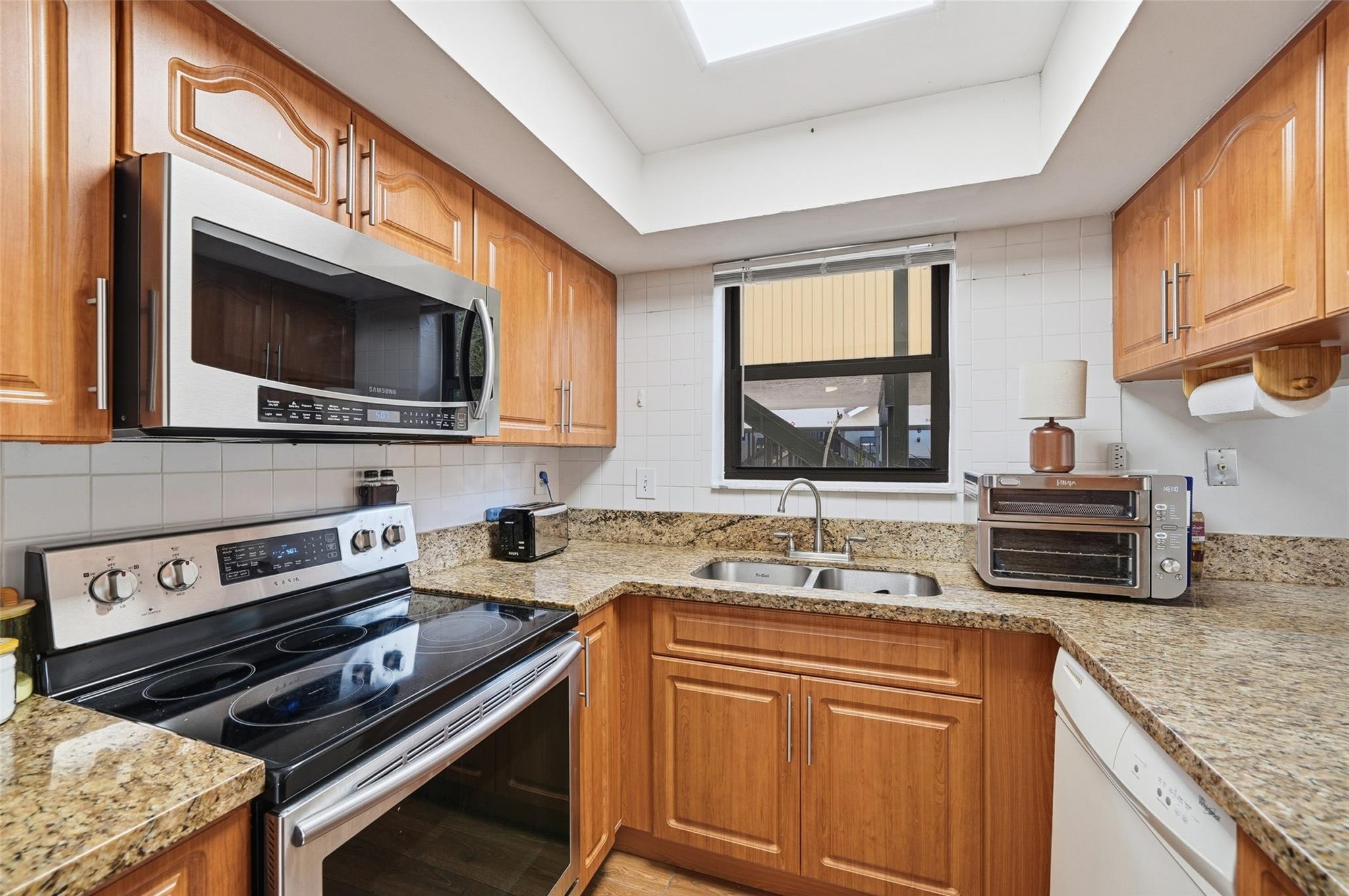 Shadow Wood Condo - Residential Lease