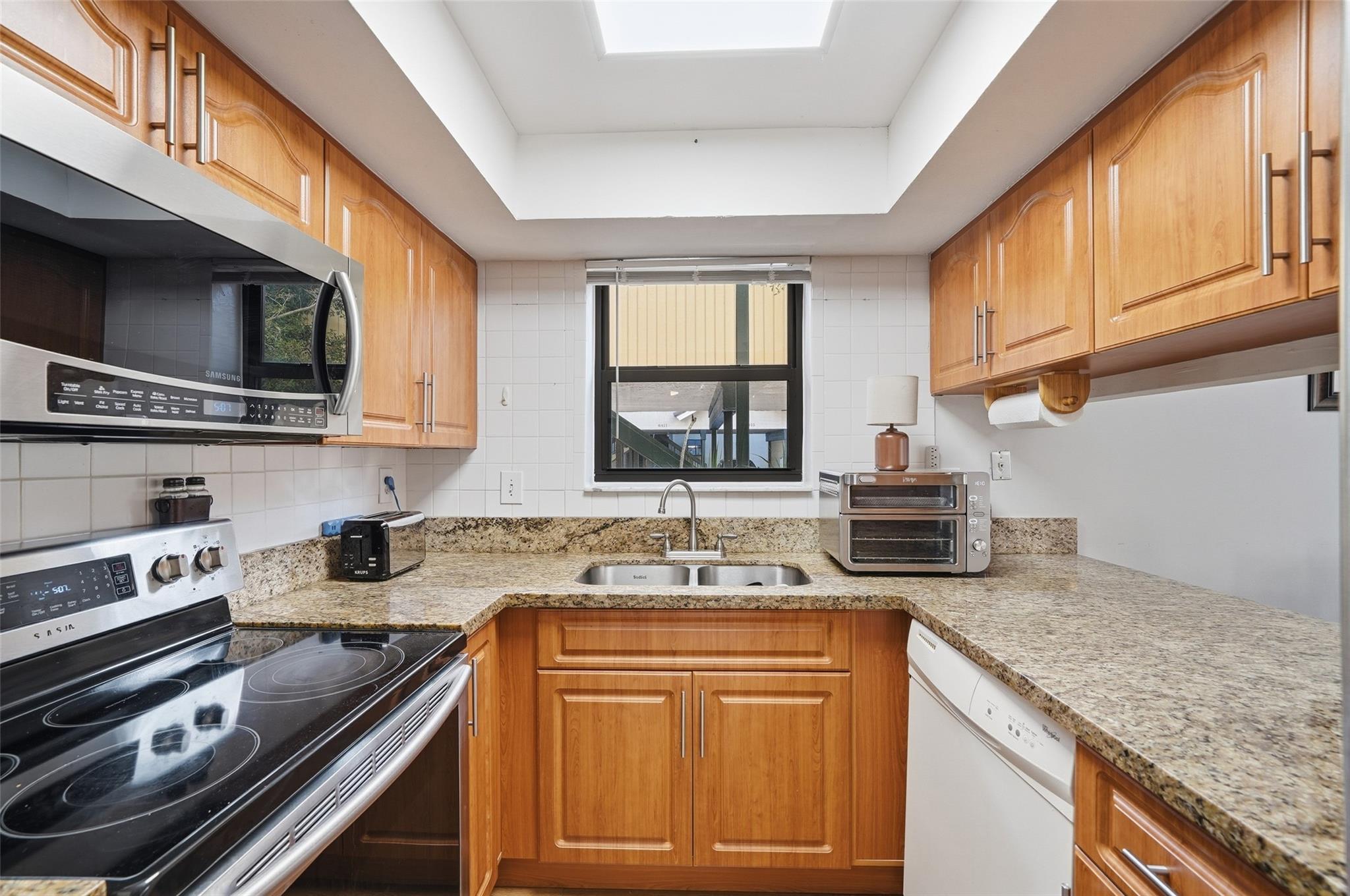 Shadow Wood Condo - Residential Lease