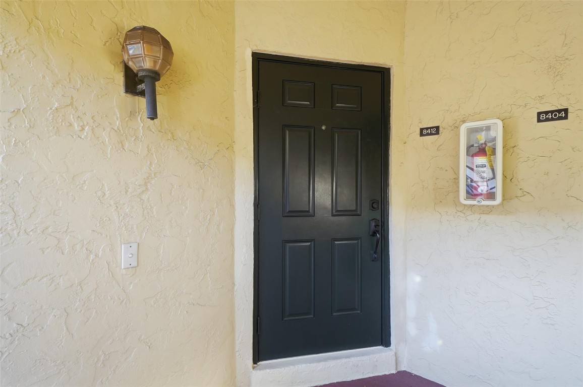 Shadow Wood Condo - Residential Lease