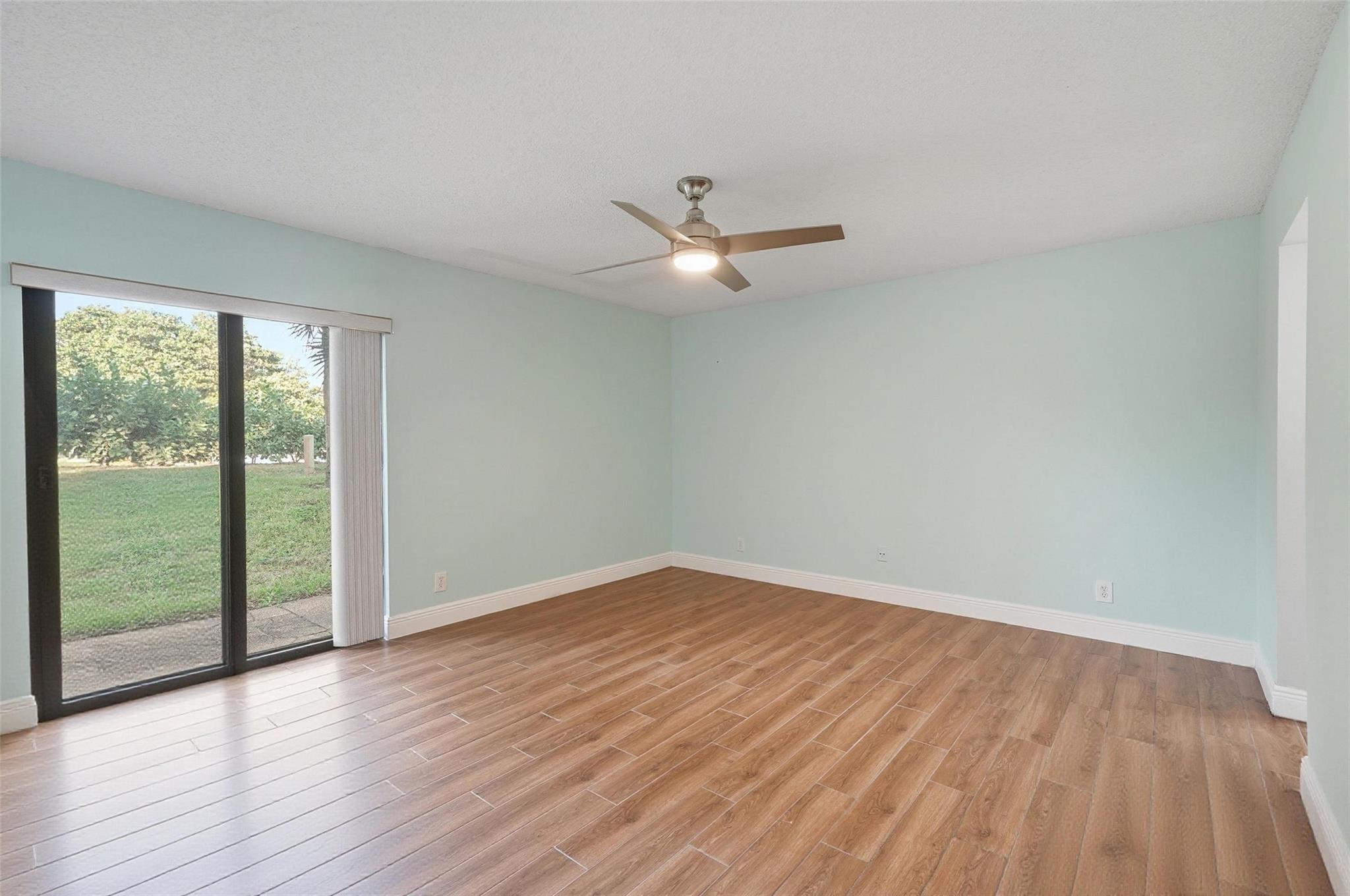 Shadow Wood Condo - Residential Lease