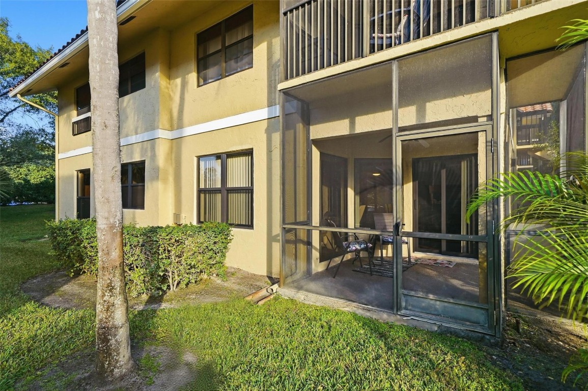 Shadow Wood Condo - Residential Lease