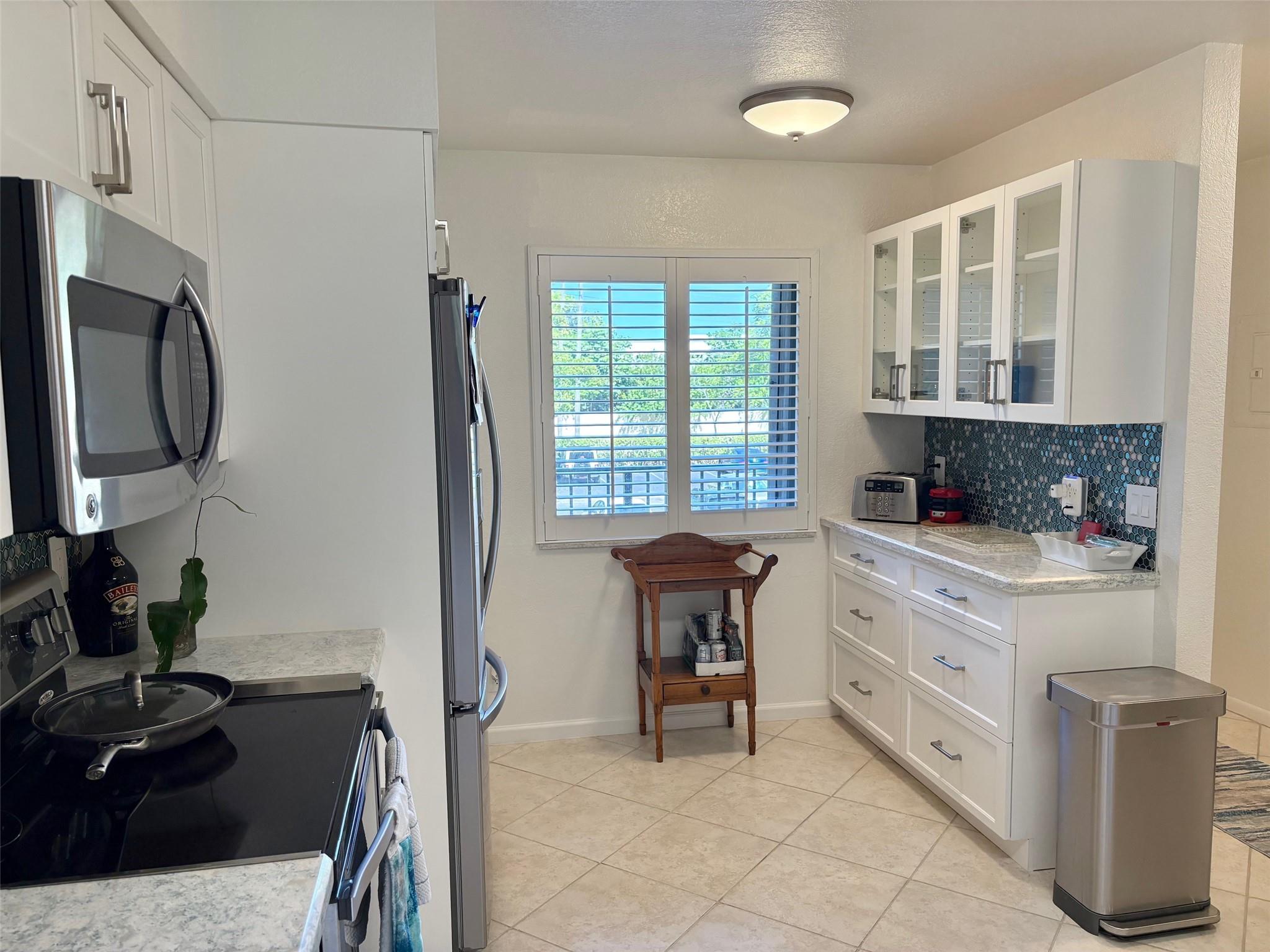 2112 S Cypress Bend Dr 203