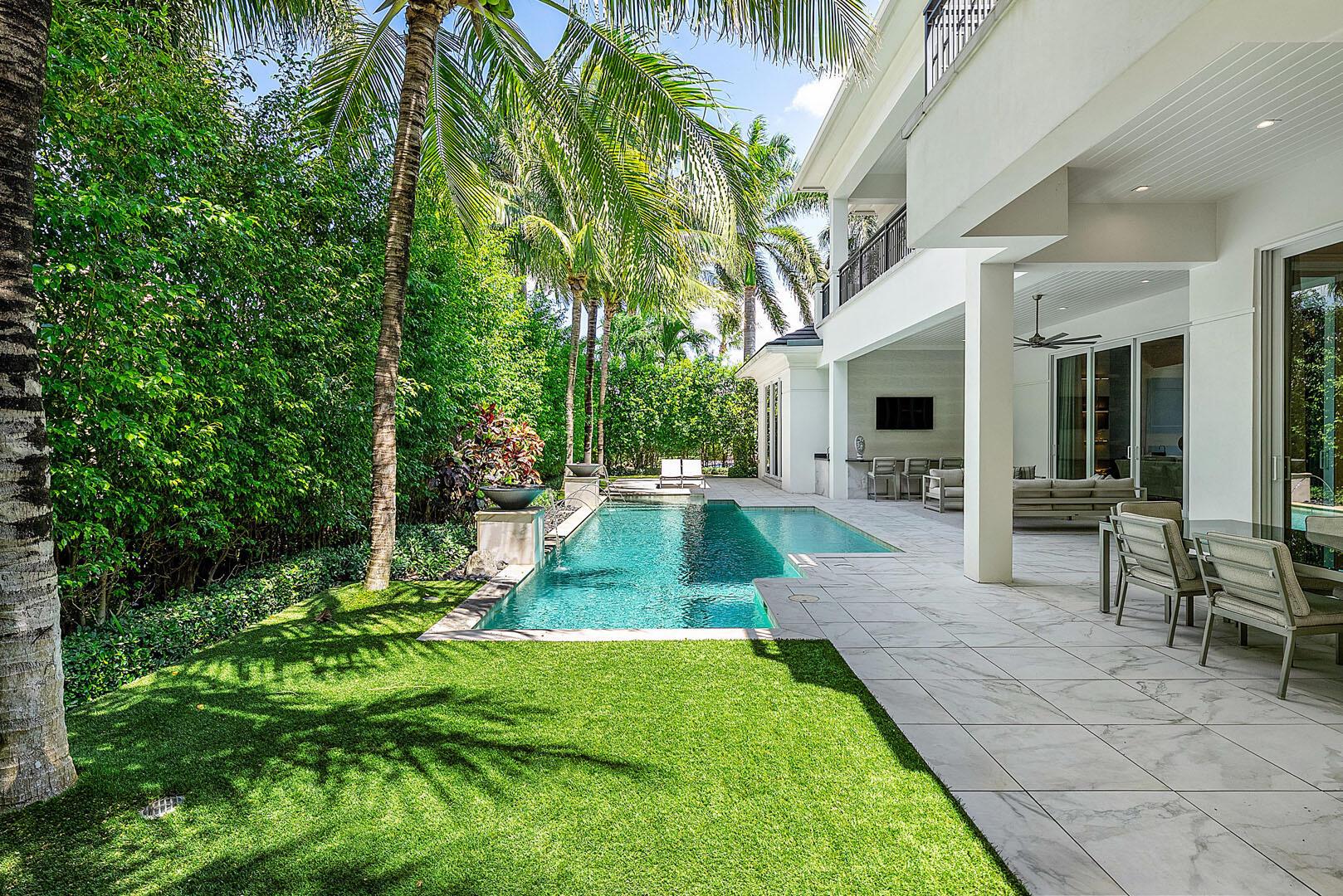 ROYAL PALM YACHT & COUNTR - Residential