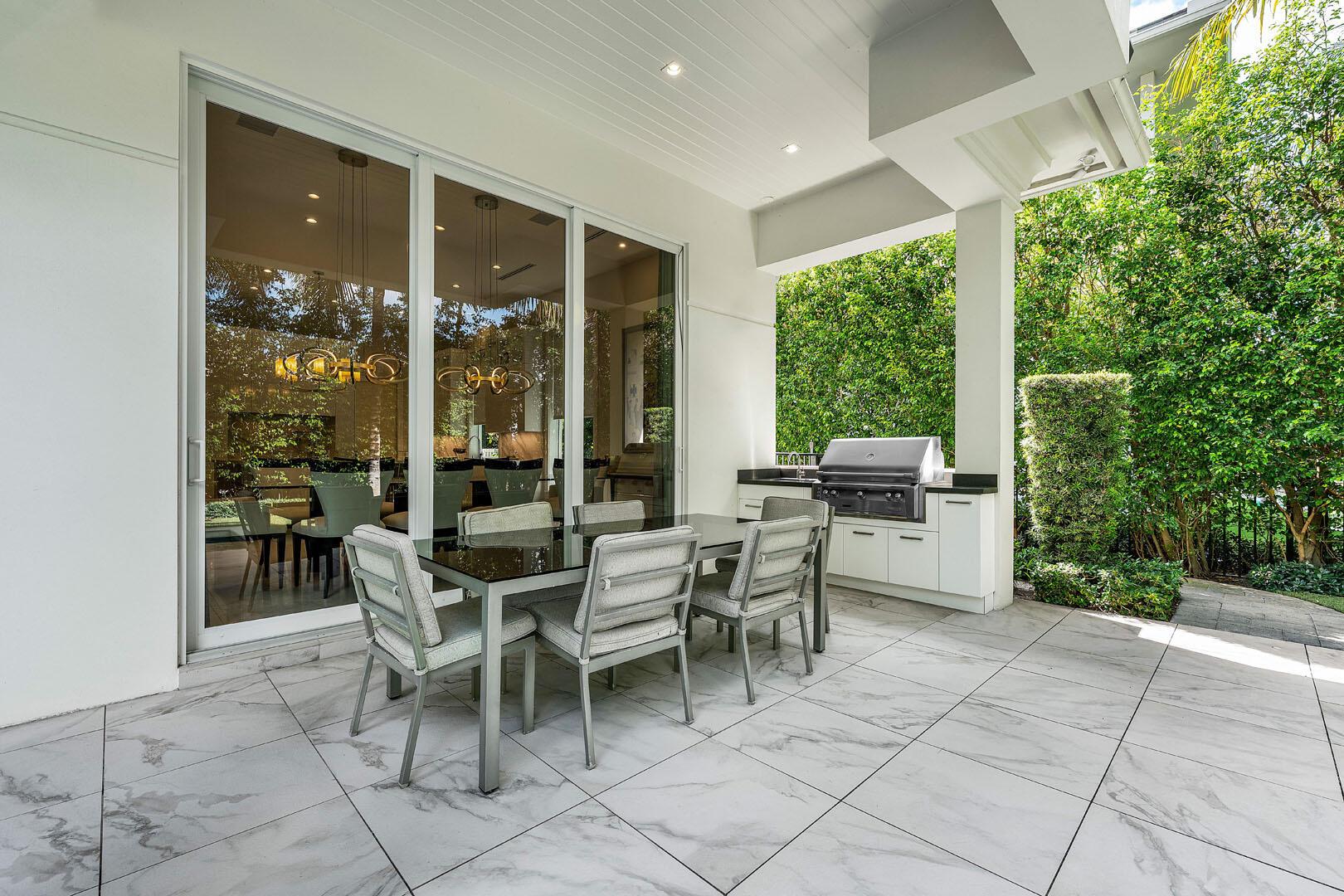 ROYAL PALM YACHT & COUNTR - Residential