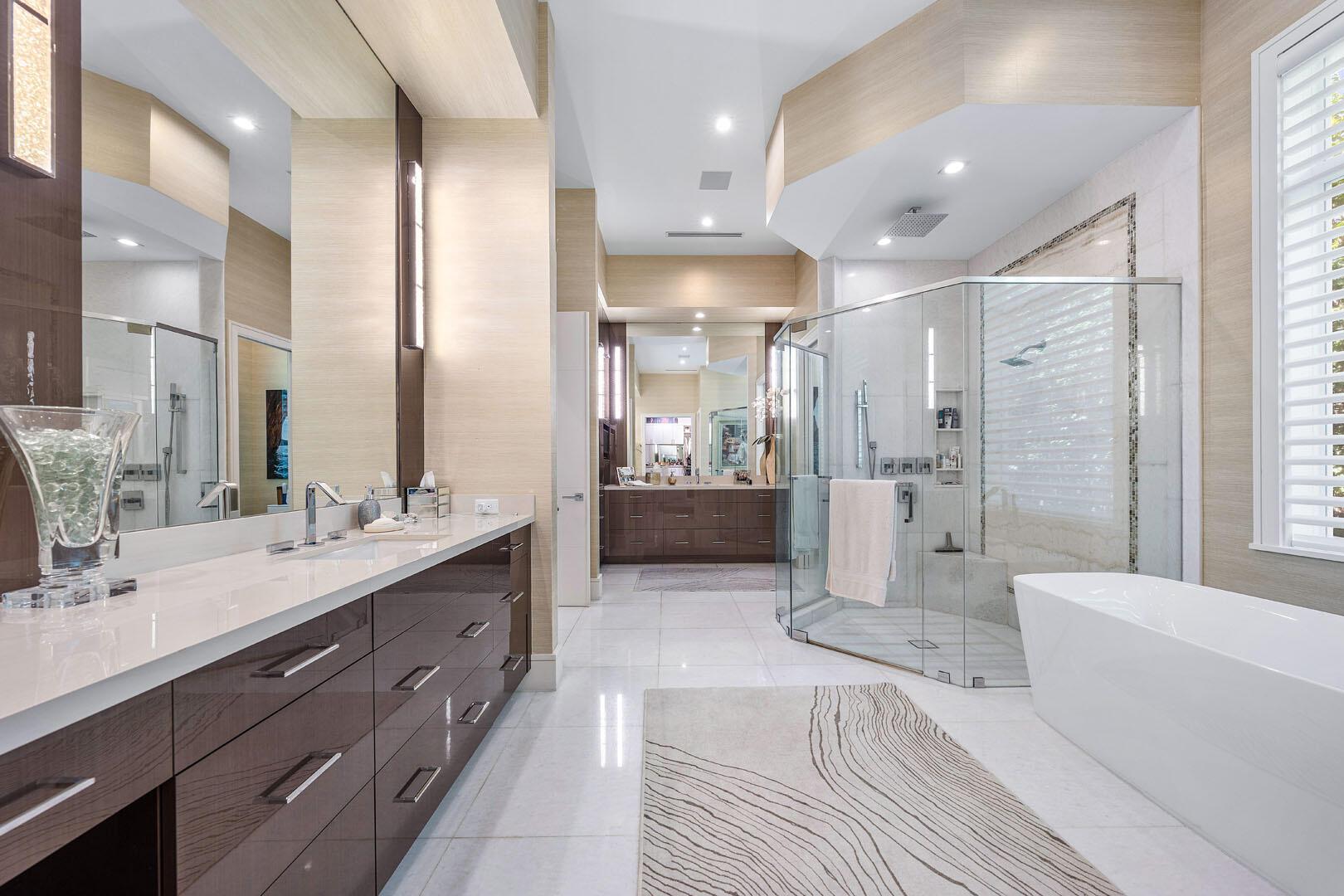 ROYAL PALM YACHT & COUNTR - Residential