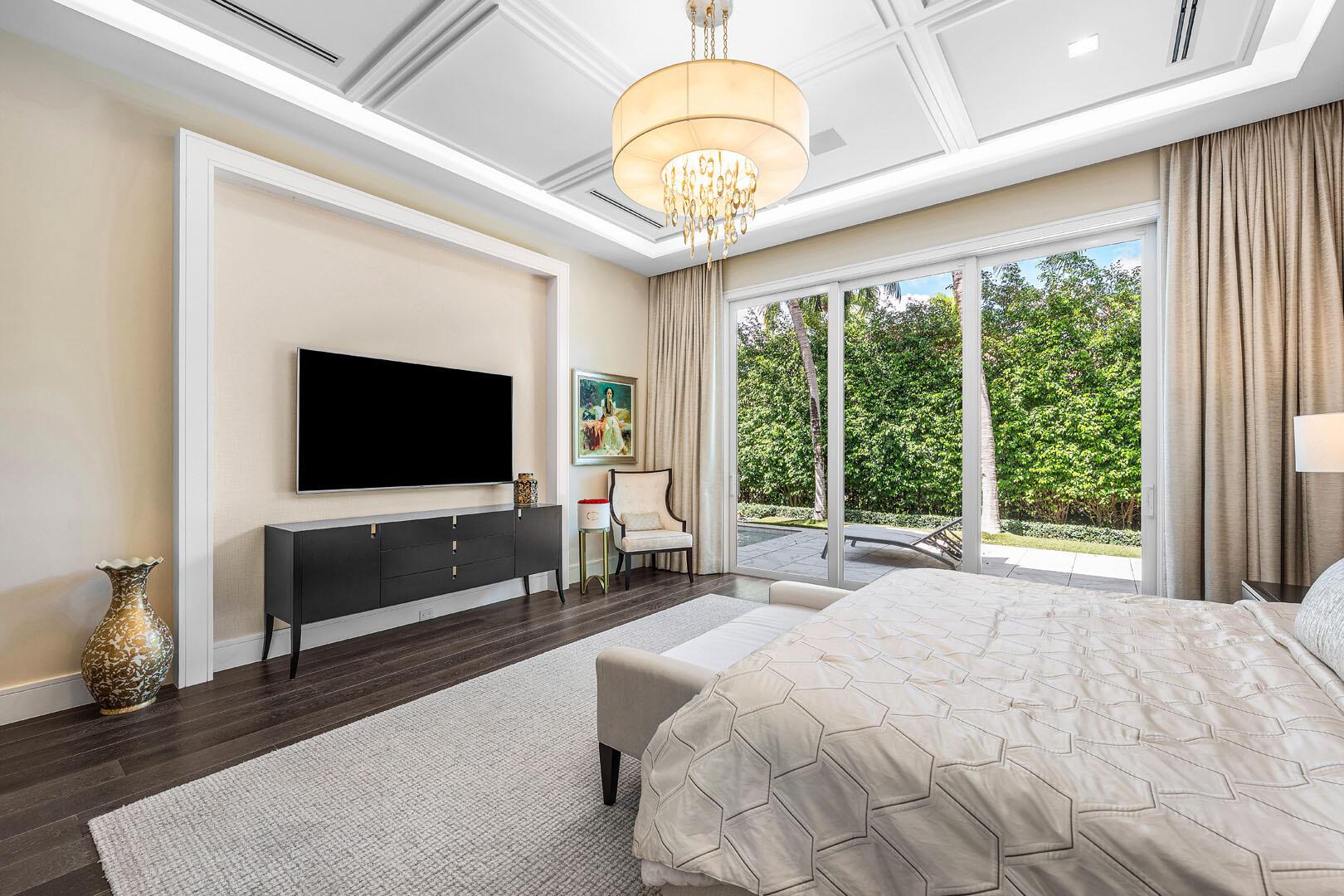 ROYAL PALM YACHT & COUNTR - Residential