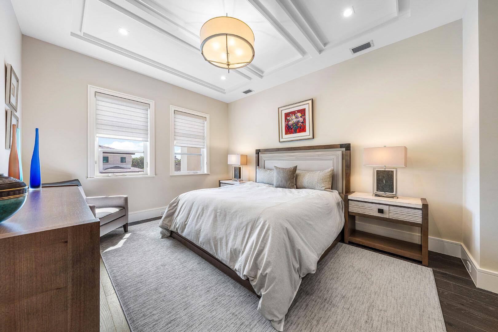 ROYAL PALM YACHT & COUNTR - Residential