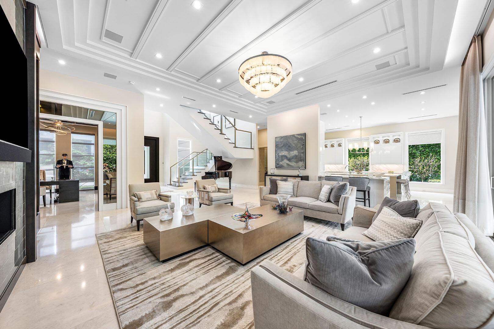 ROYAL PALM YACHT & COUNTR - Residential