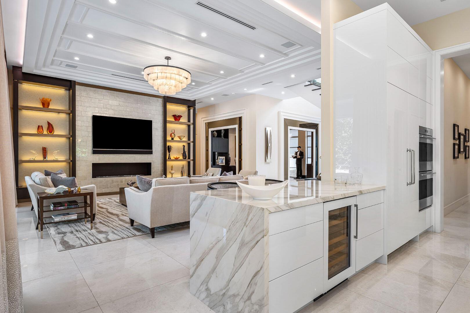 ROYAL PALM YACHT & COUNTR - Residential