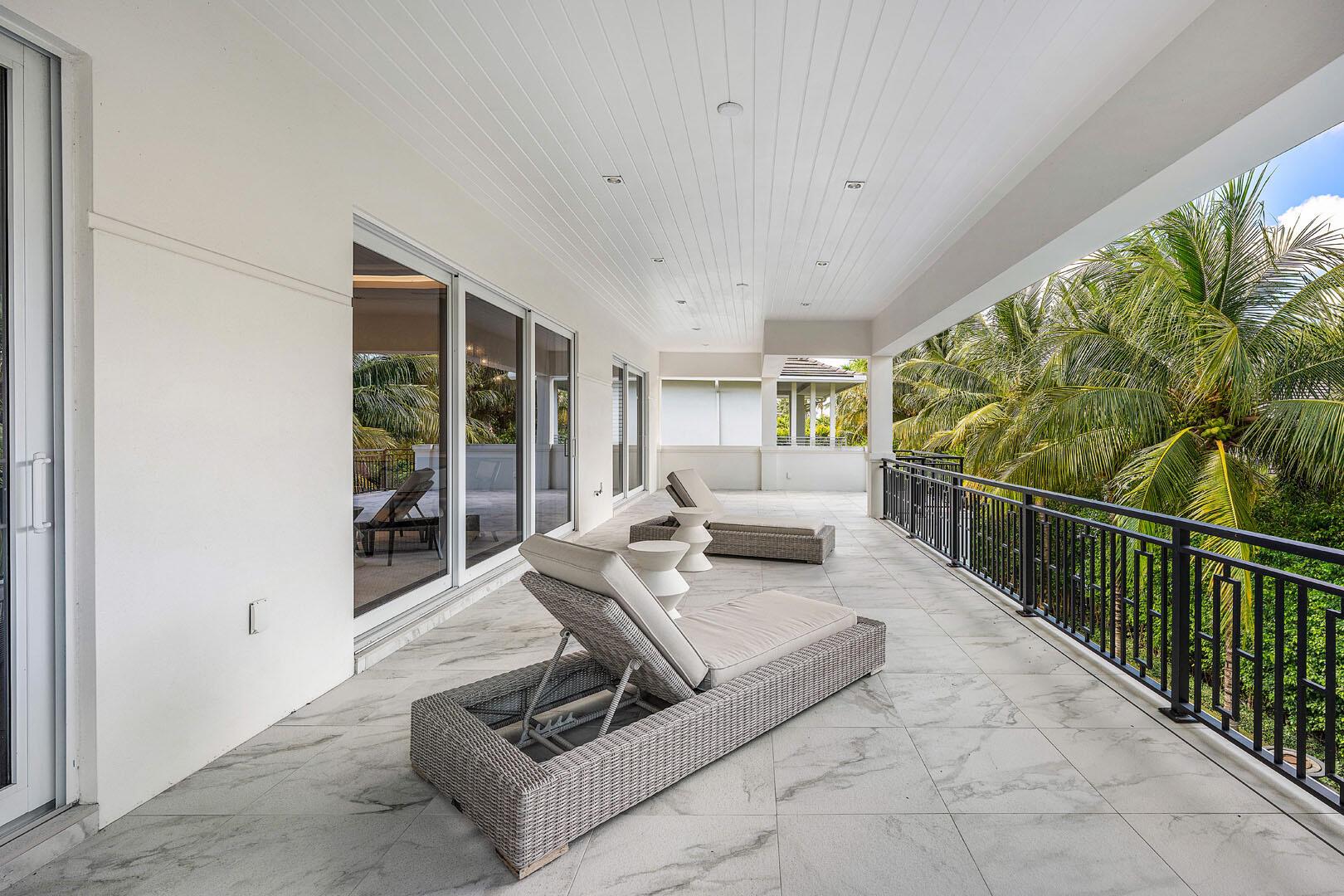 ROYAL PALM YACHT & COUNTR - Residential