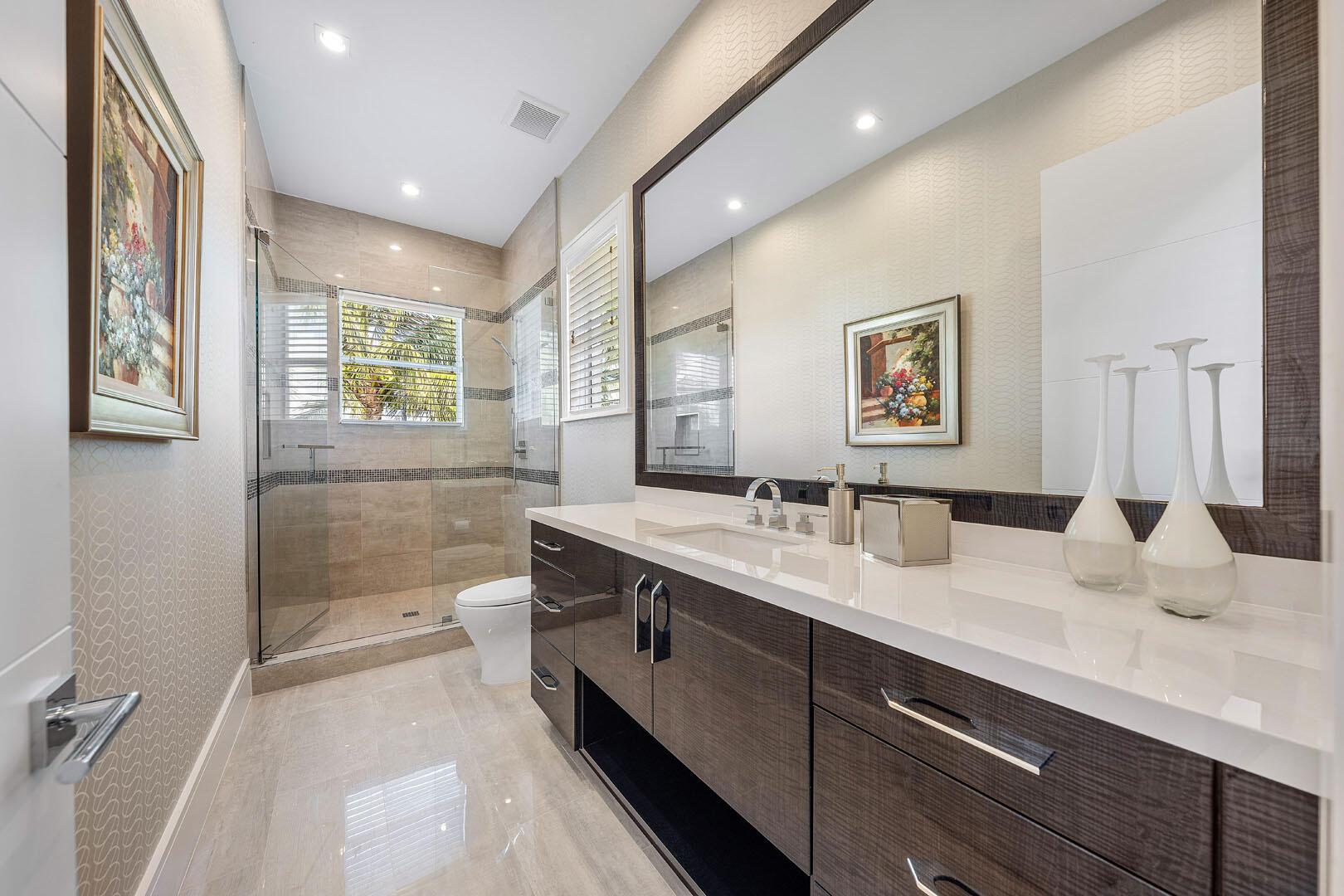 ROYAL PALM YACHT & COUNTR - Residential