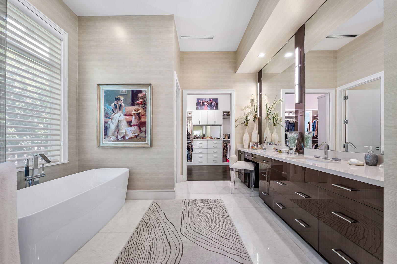 ROYAL PALM YACHT & COUNTR - Residential