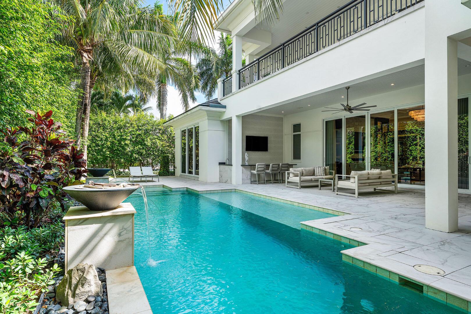 ROYAL PALM YACHT & COUNTR - Residential