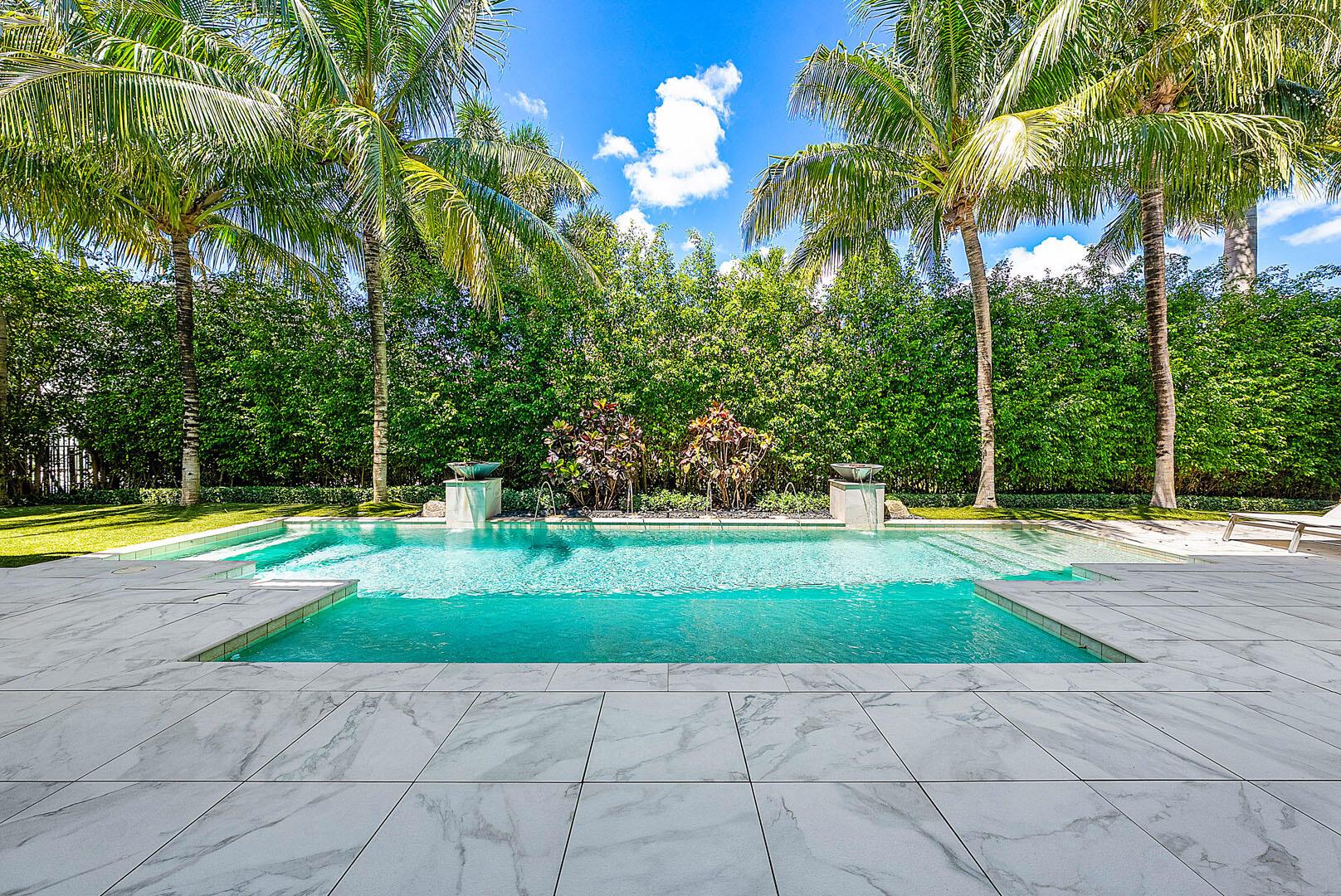 ROYAL PALM YACHT & COUNTR - Residential