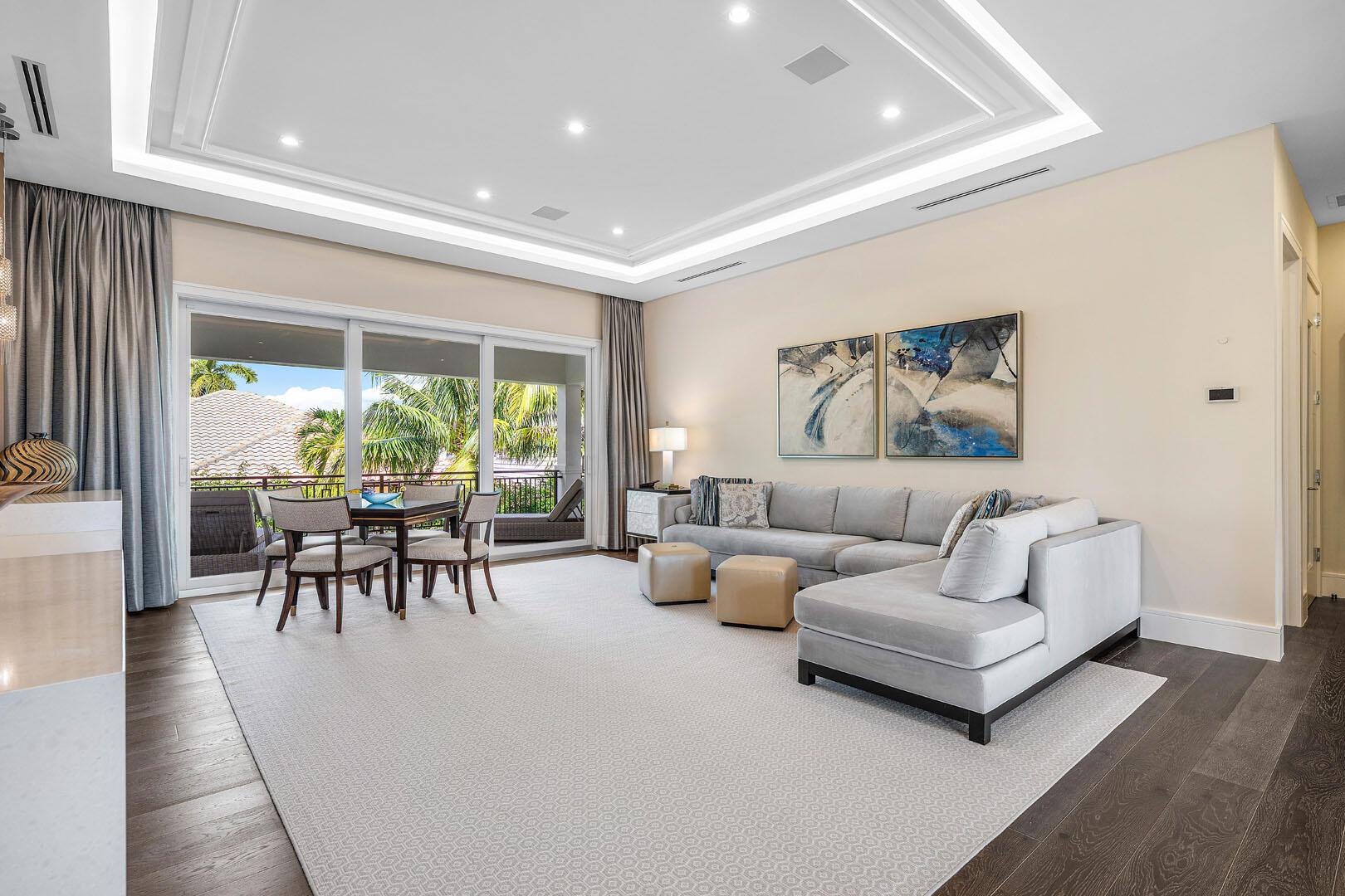 ROYAL PALM YACHT & COUNTR - Residential