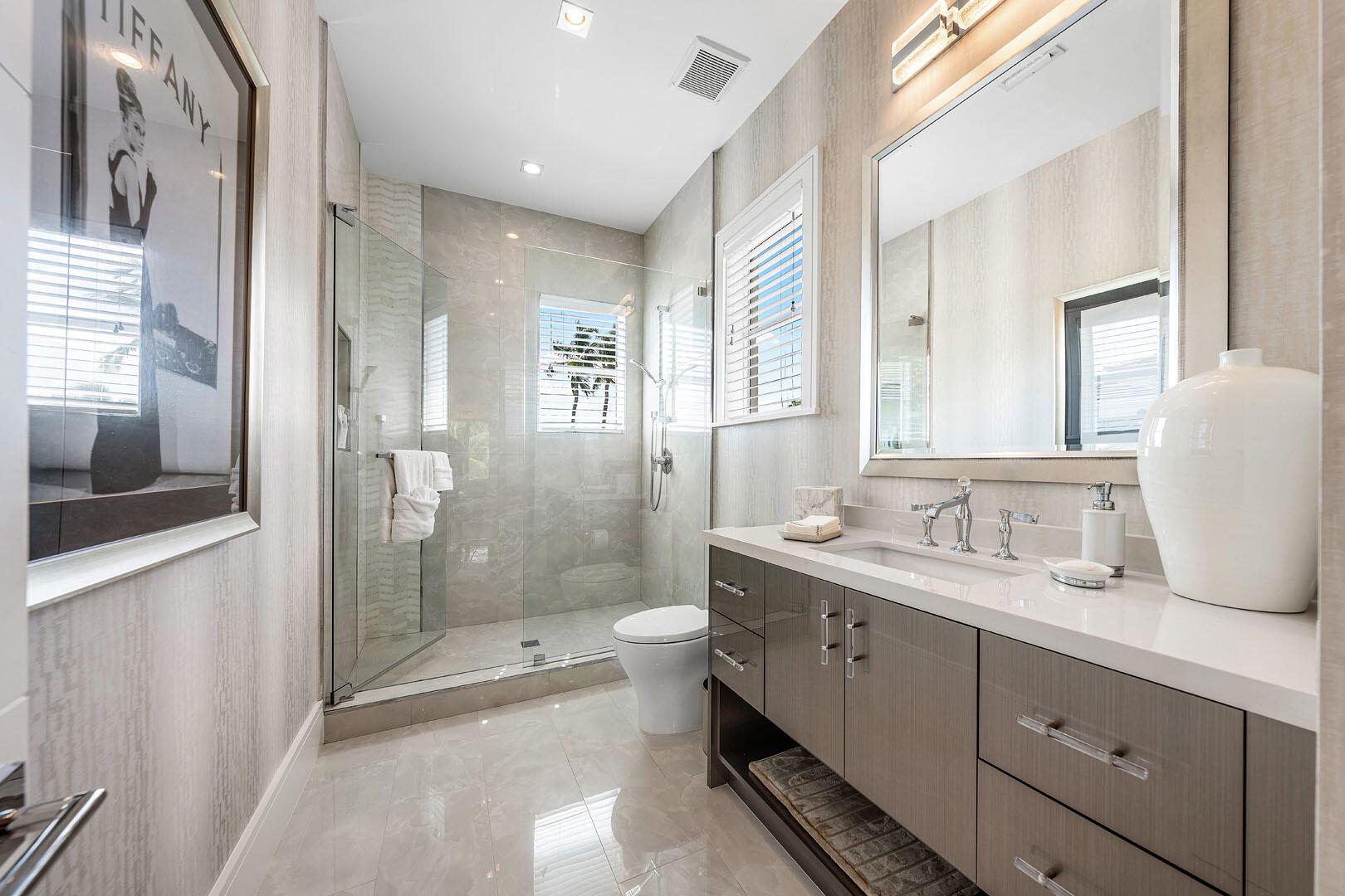 ROYAL PALM YACHT & COUNTR - Residential