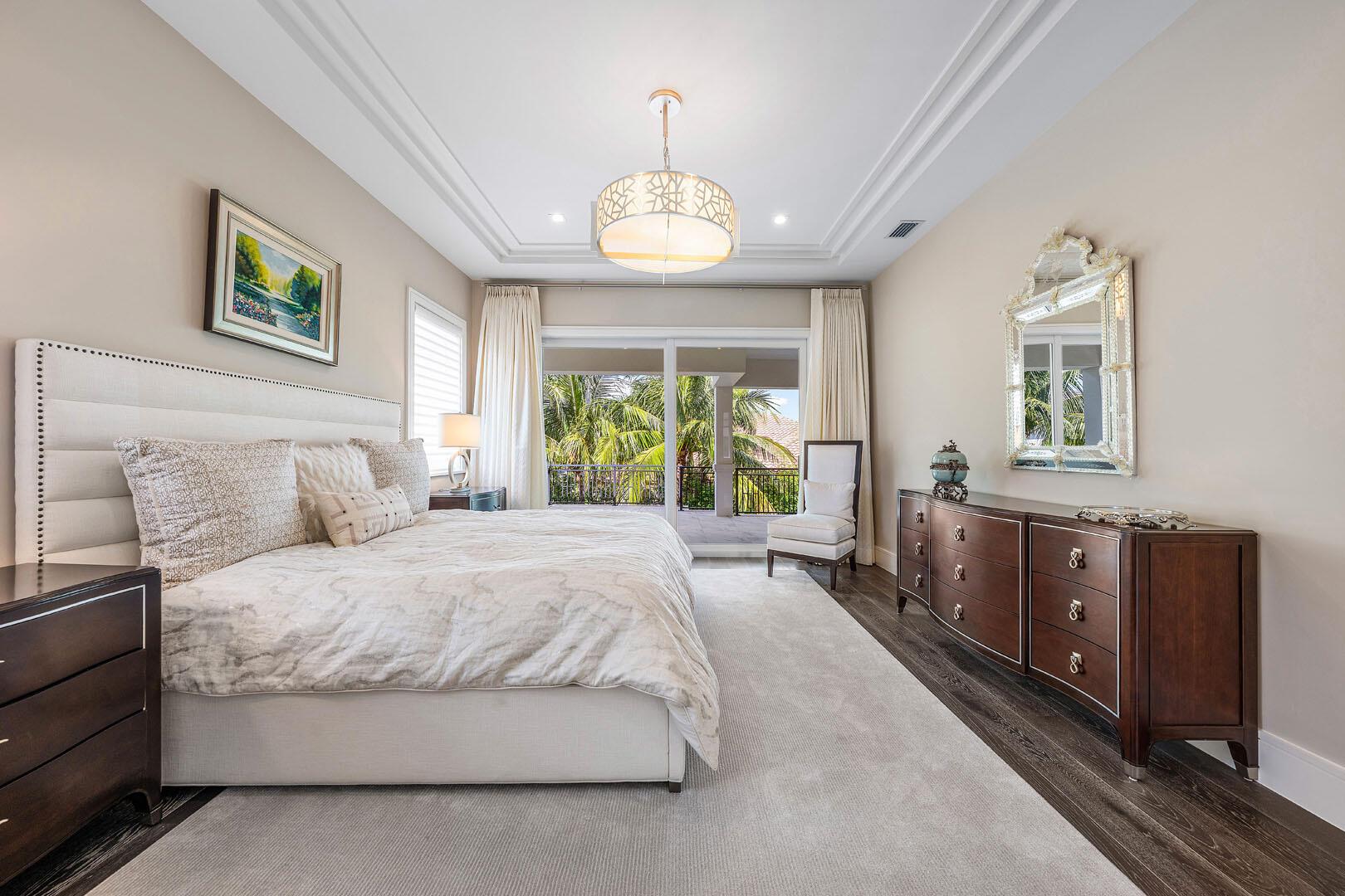 ROYAL PALM YACHT & COUNTR - Residential