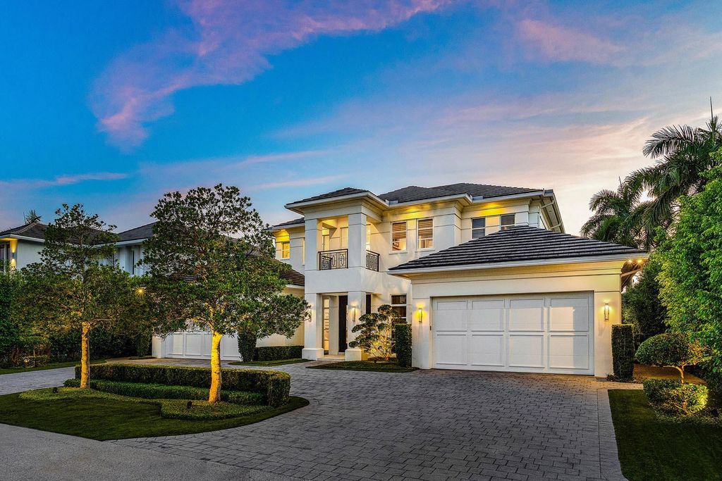 Photo of 2345 W Silver Palm Road, Boca Raton, FL 33432 (MLS # R11117917)