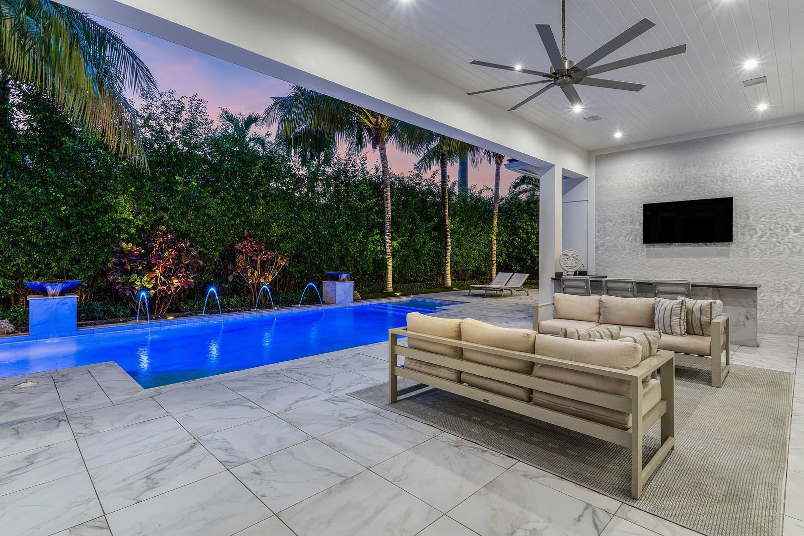 ROYAL PALM YACHT & COUNTR - Residential