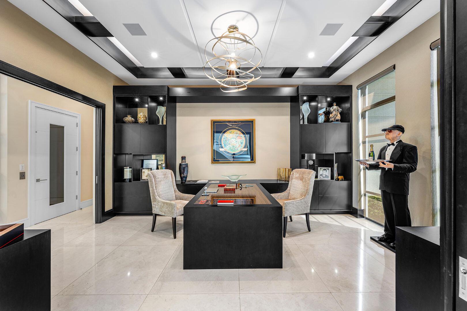 ROYAL PALM YACHT & COUNTR - Residential