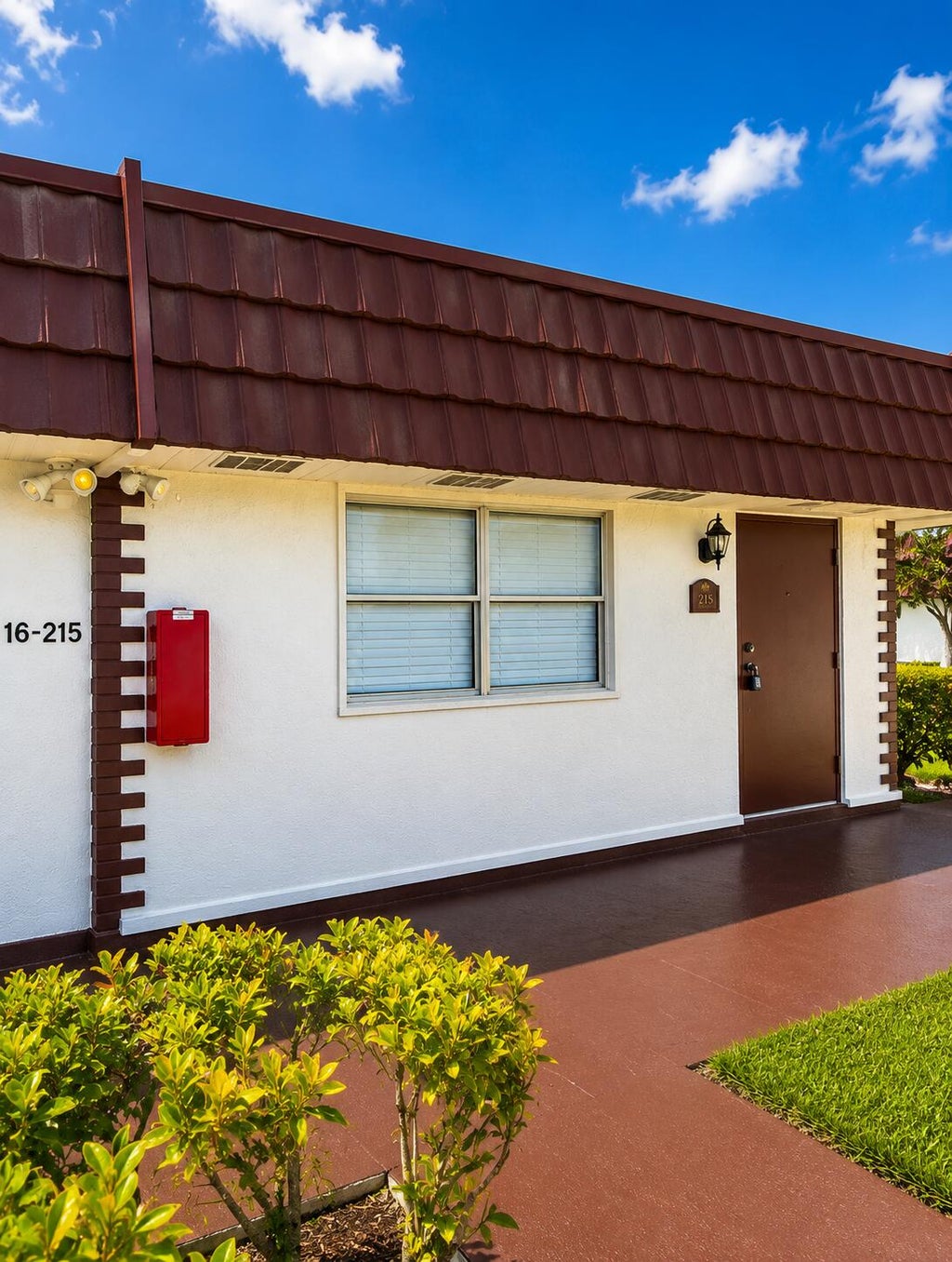 Photo of 215 Waterford Crescent #I, Delray Beach, FL 33446 (MLS # B26065386)
