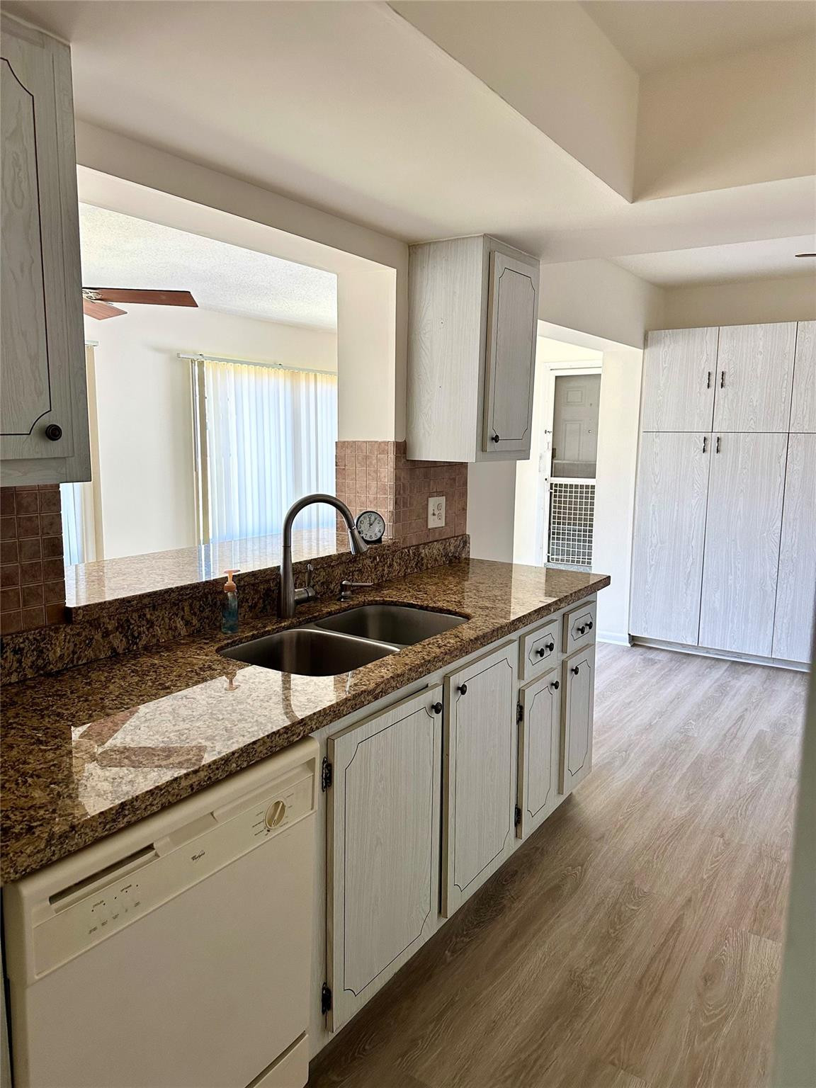 Paradise Gardens Sec 4 76 - Residential