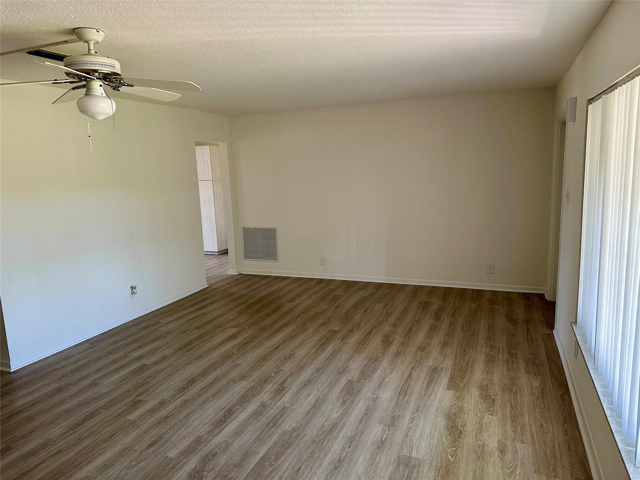 Paradise Gardens Sec 4 76 - Residential