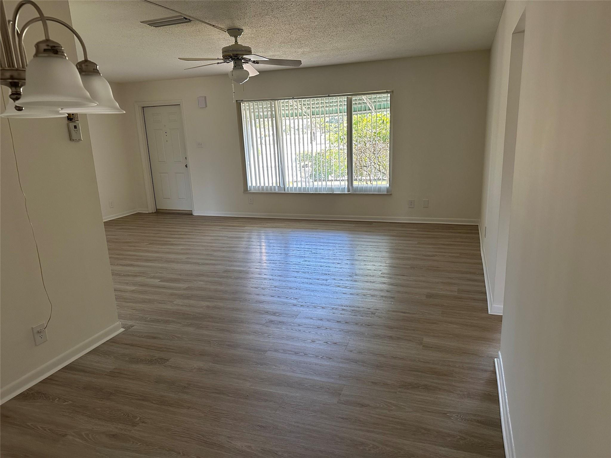 Paradise Gardens Sec 4 76 - Residential