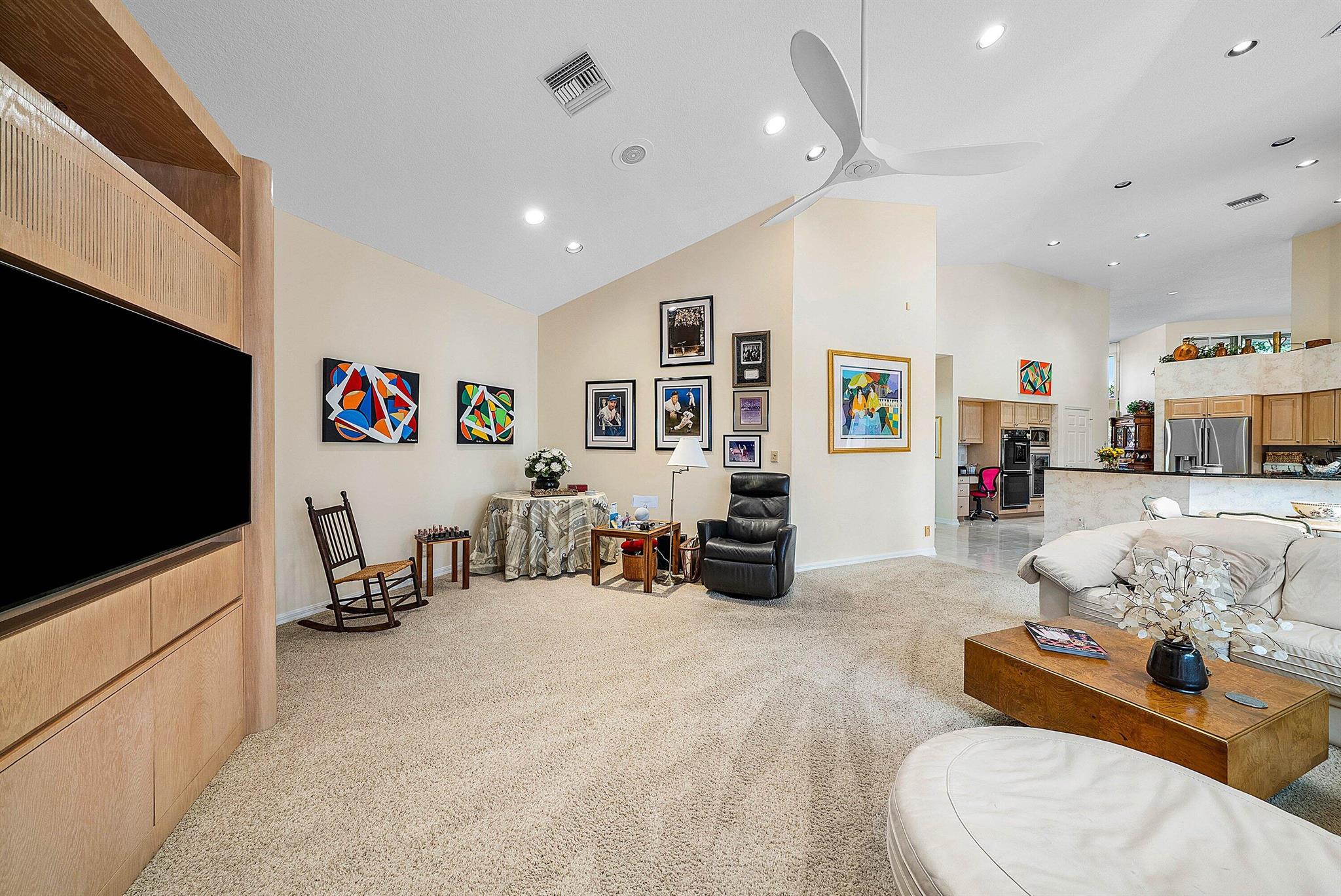 ENCANTADA - Residential