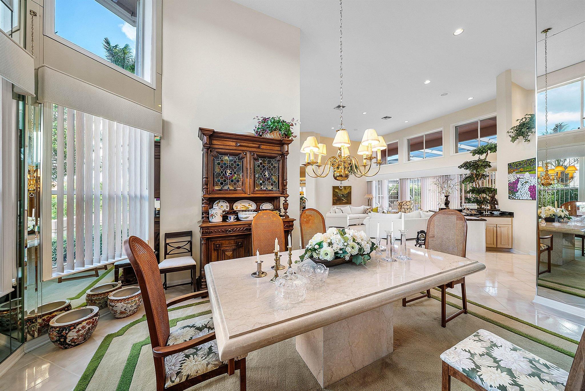 ENCANTADA - Residential