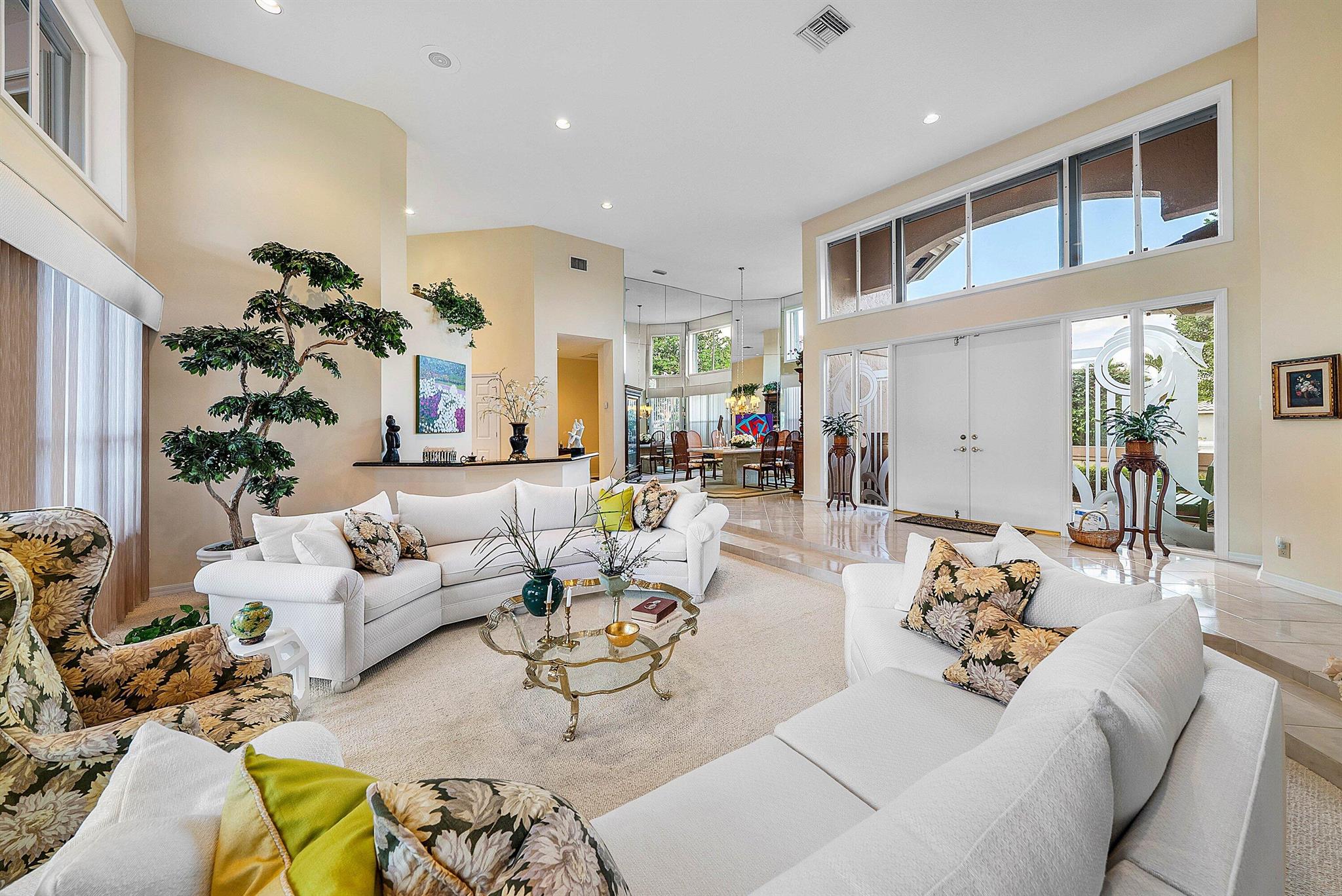 ENCANTADA - Residential