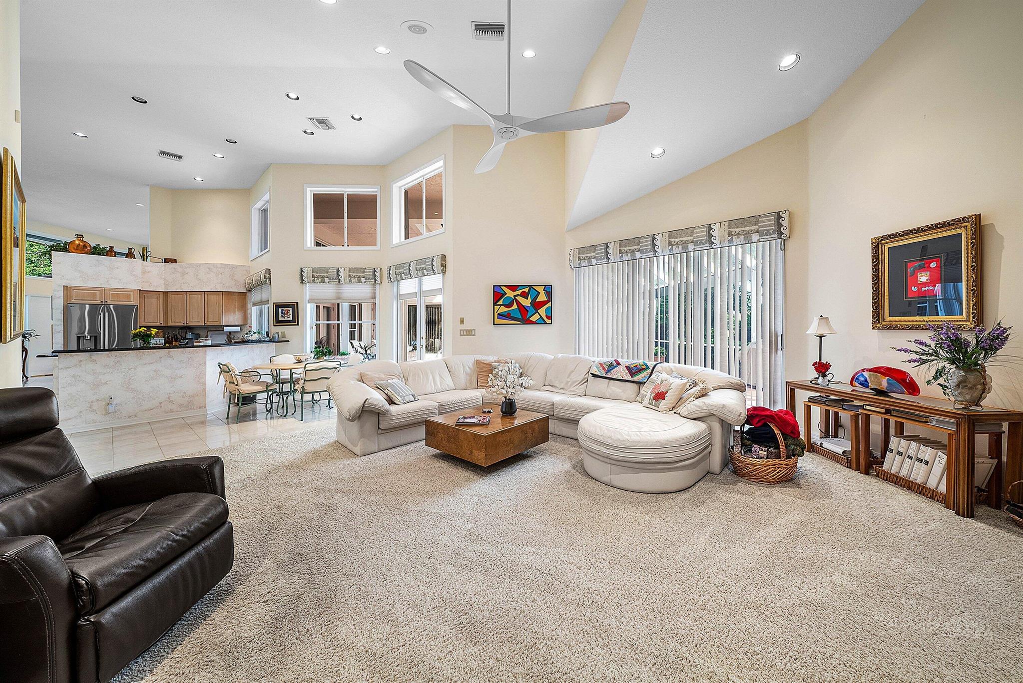 ENCANTADA - Residential