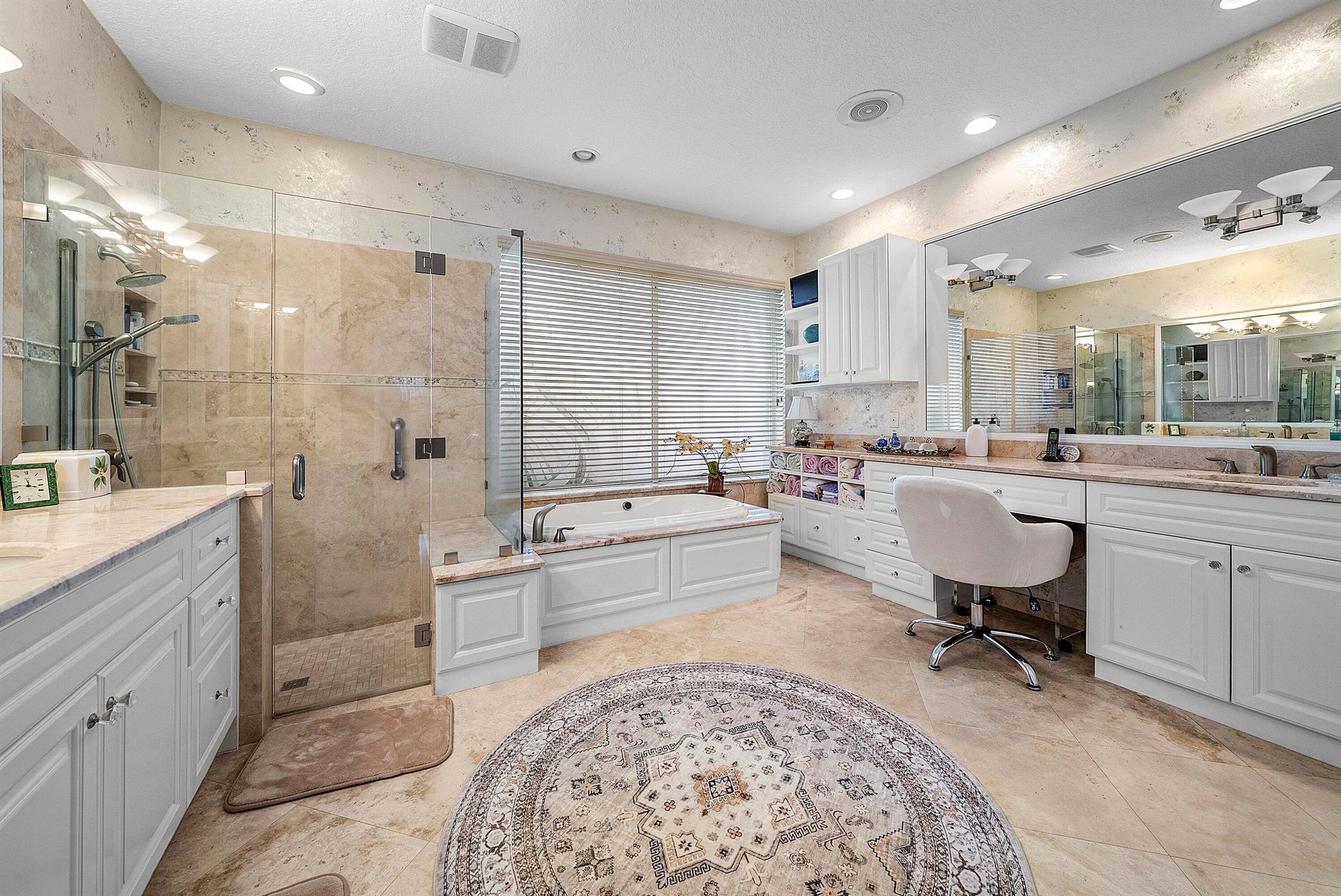 ENCANTADA - Residential