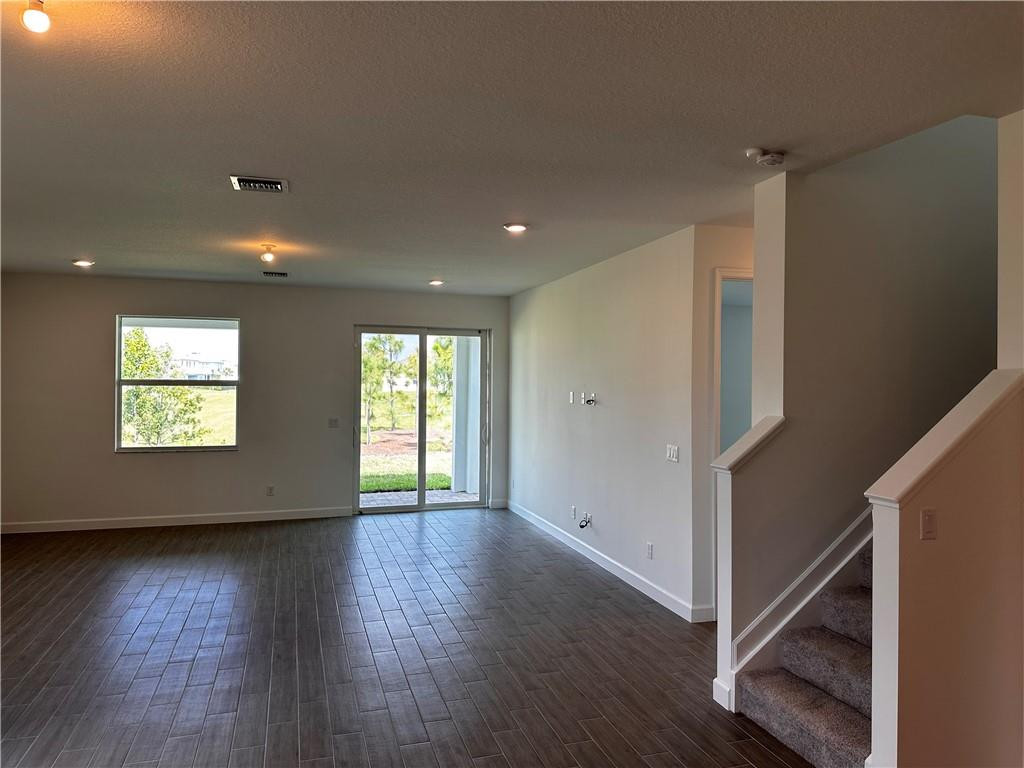 ARDEN PUD POD J - Residential Lease