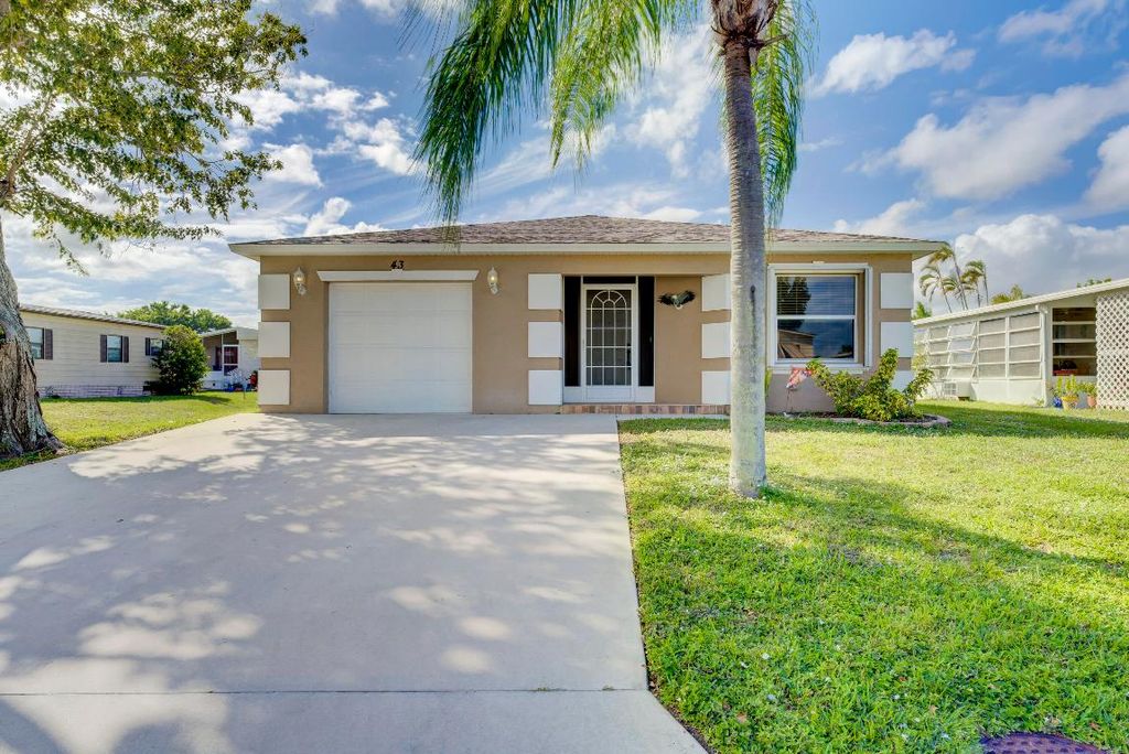 Photo of 43 San Roberto, Fort Pierce, FL 34951 (MLS # R10932407)