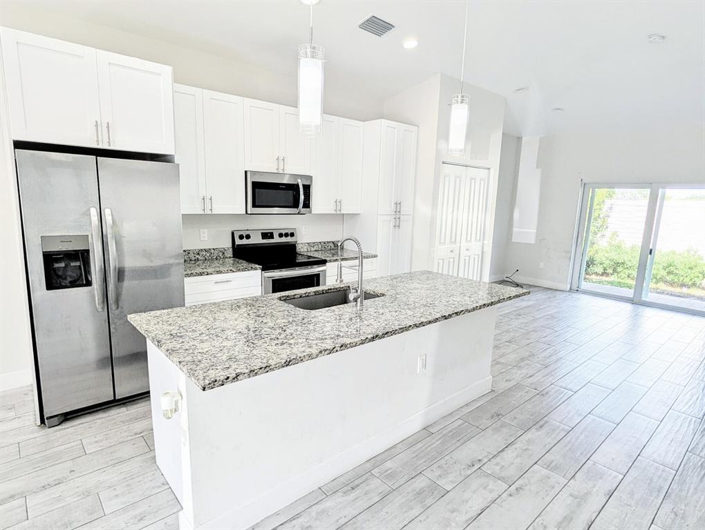 FONTAINE SUBDIVISION - Residential Income