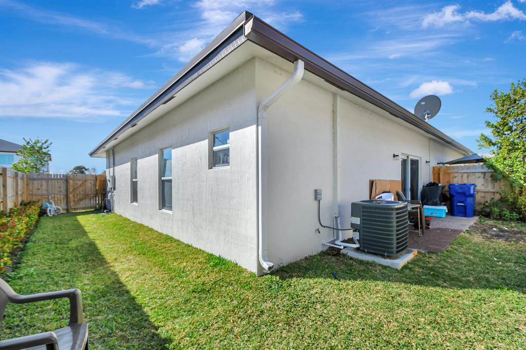 FONTAINE SUBDIVISION - Residential Income