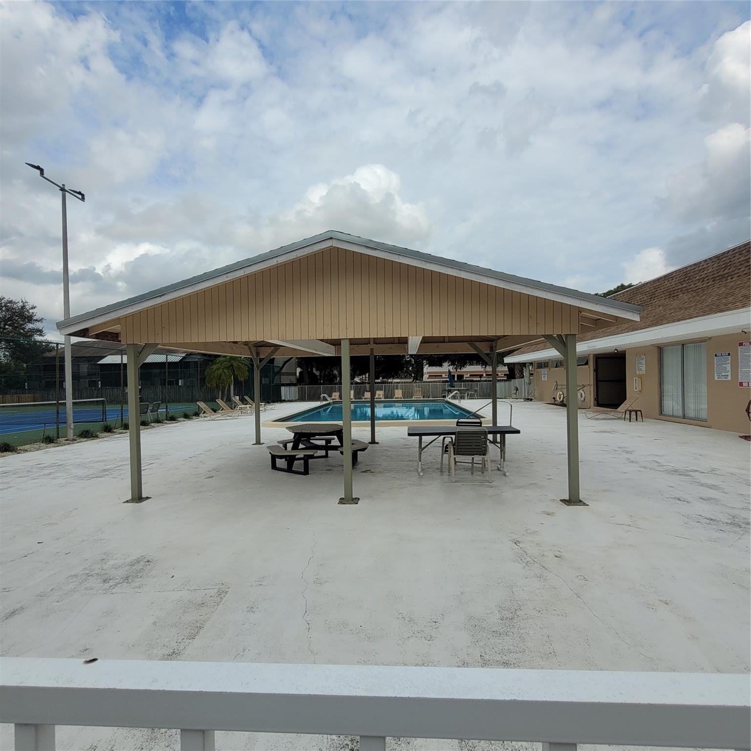 Country Pines Condo - Residential Lease