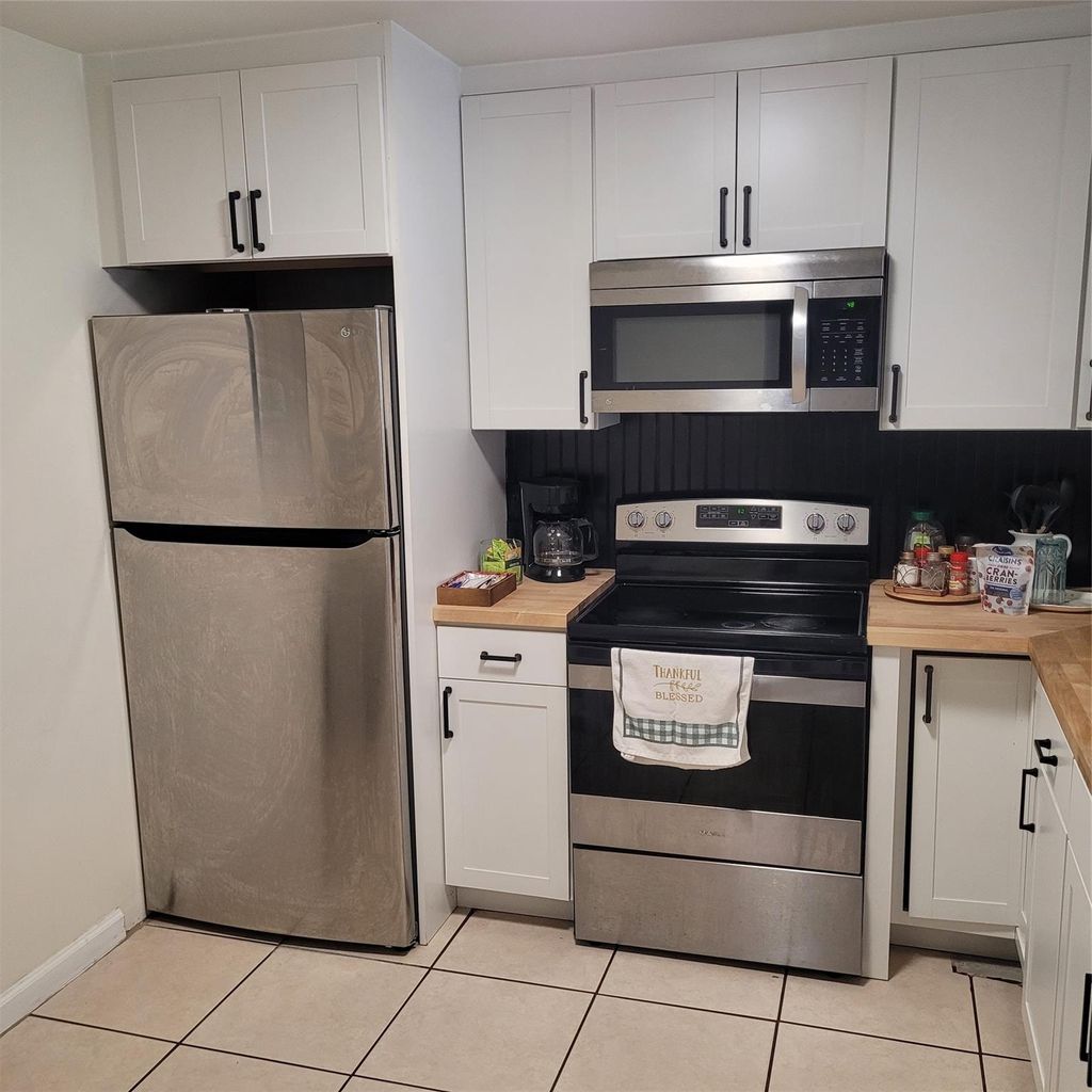 Photo of 7173 Orange Dr #107b, Davie, FL 33314 (MLS # F10535587)