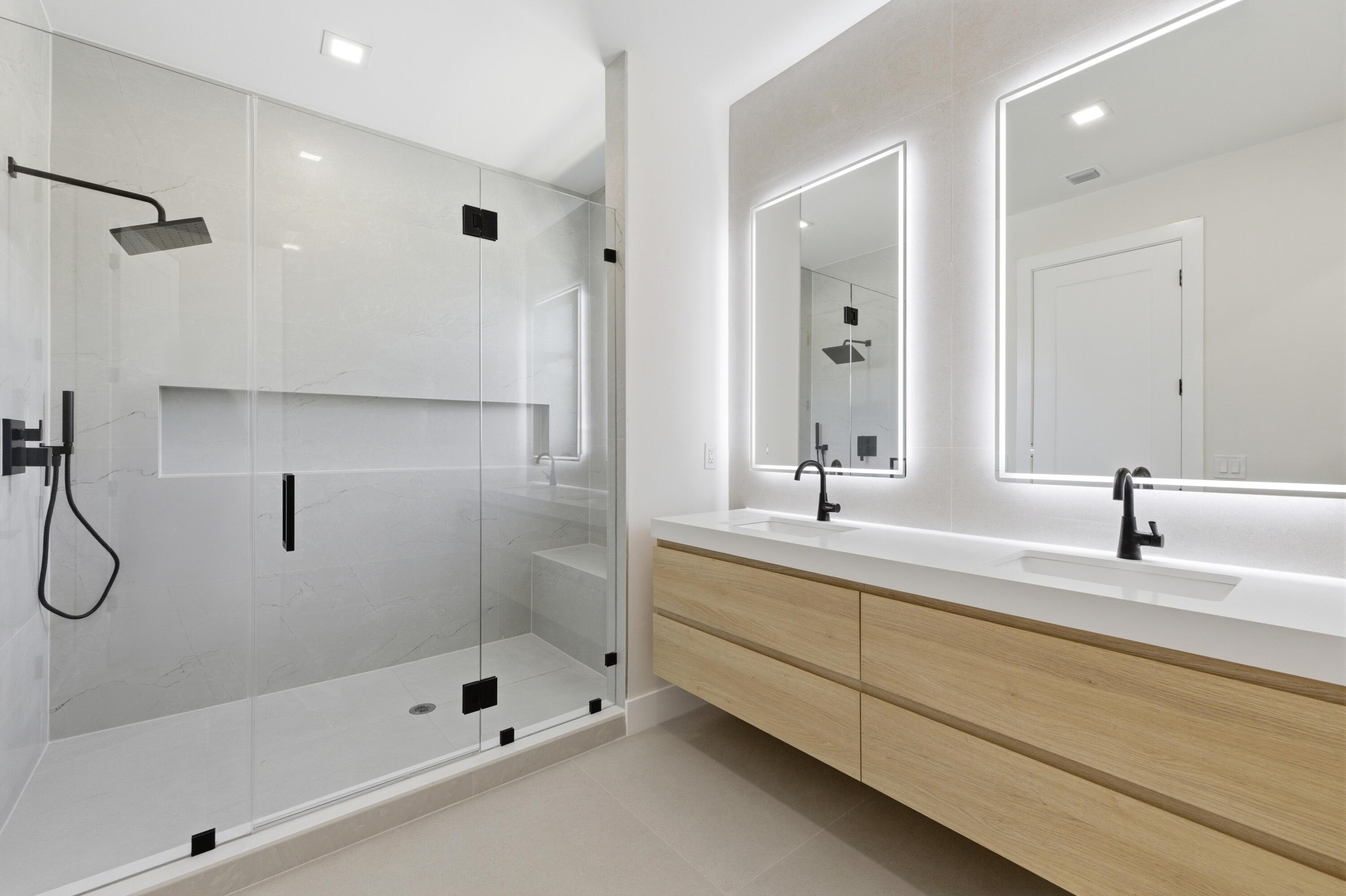 Sailboat Bend - Residential