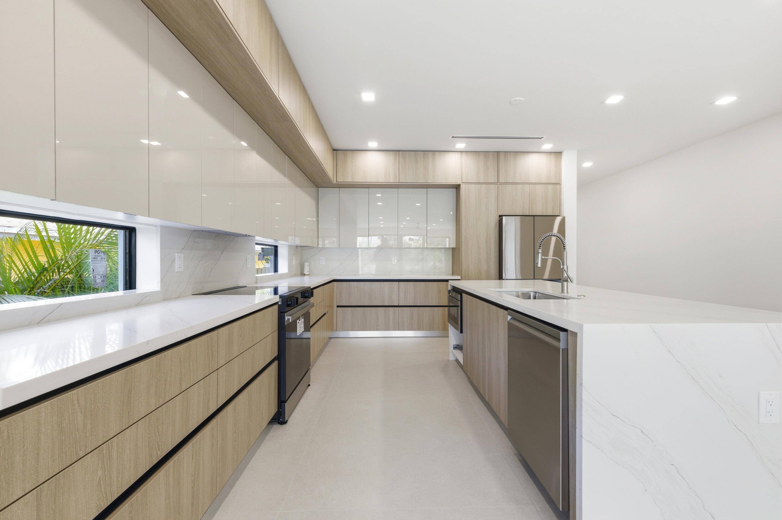 Sailboat Bend - Residential