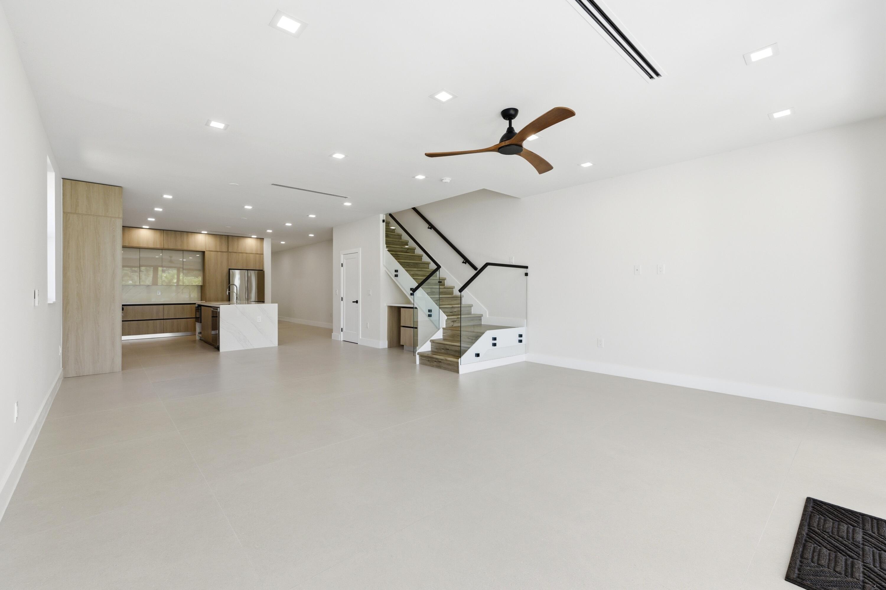 Sailboat Bend - Residential