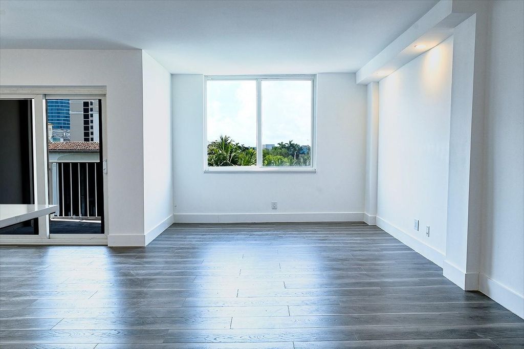 Photo of 1600 SE 15th Street #514, Fort Lauderdale, FL 33316 (MLS # F10523629)